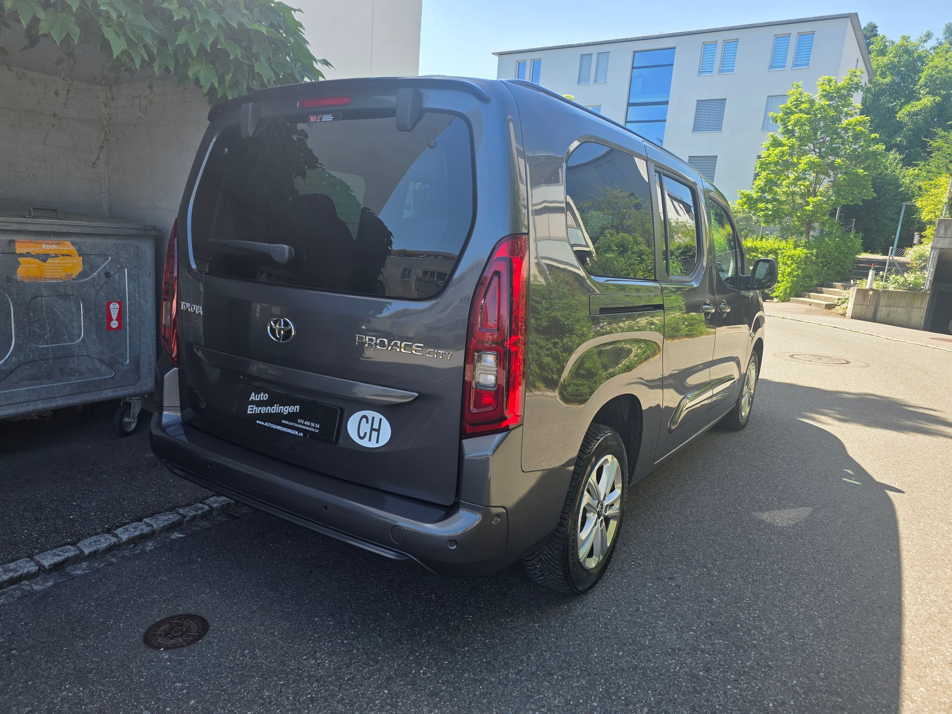 TOYOTA Proace City Verso 1.5 Trend Long Automatik-image-4