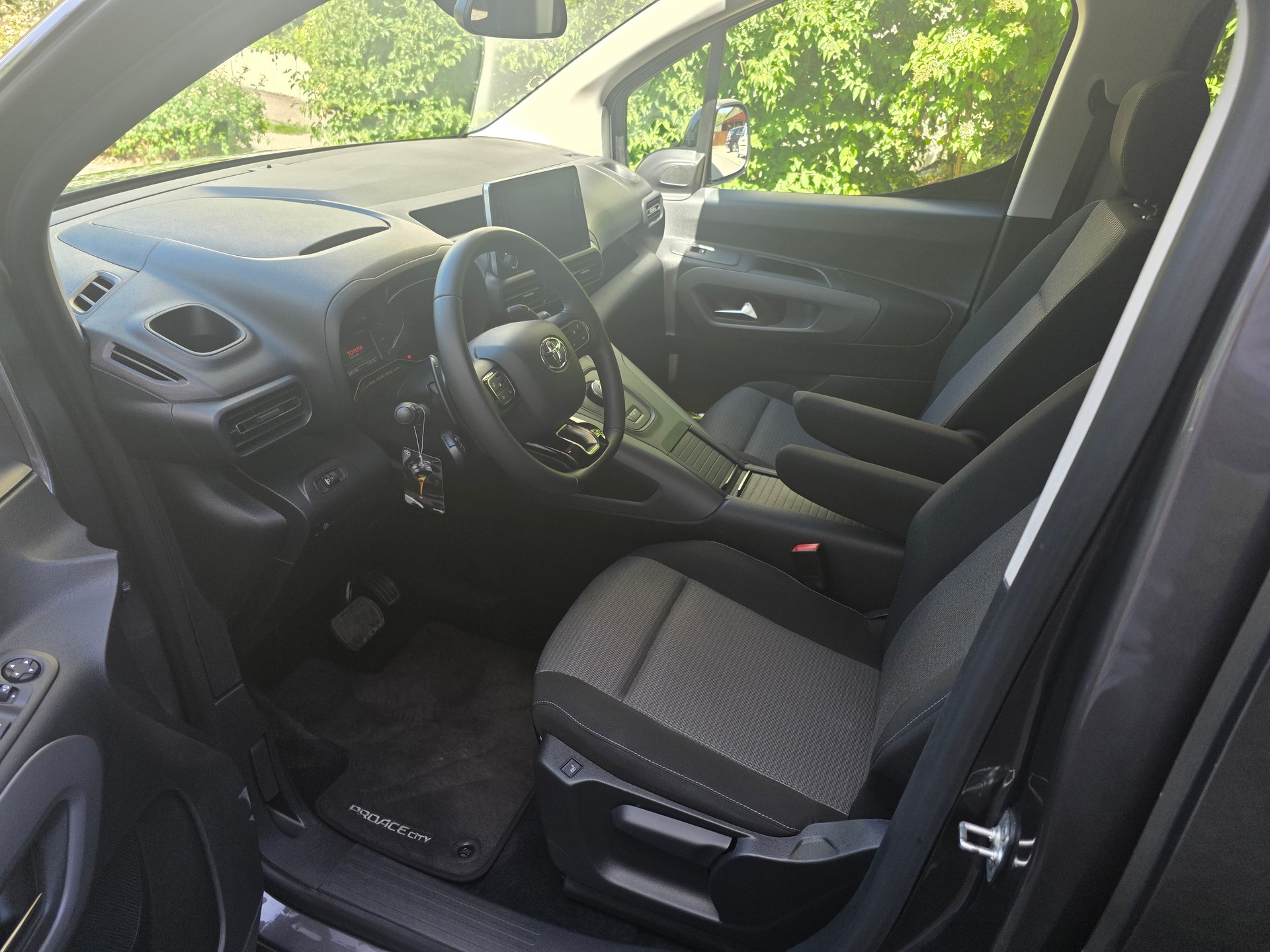 TOYOTA Proace City Verso 1.5 Trend Long Automatik-image-7
