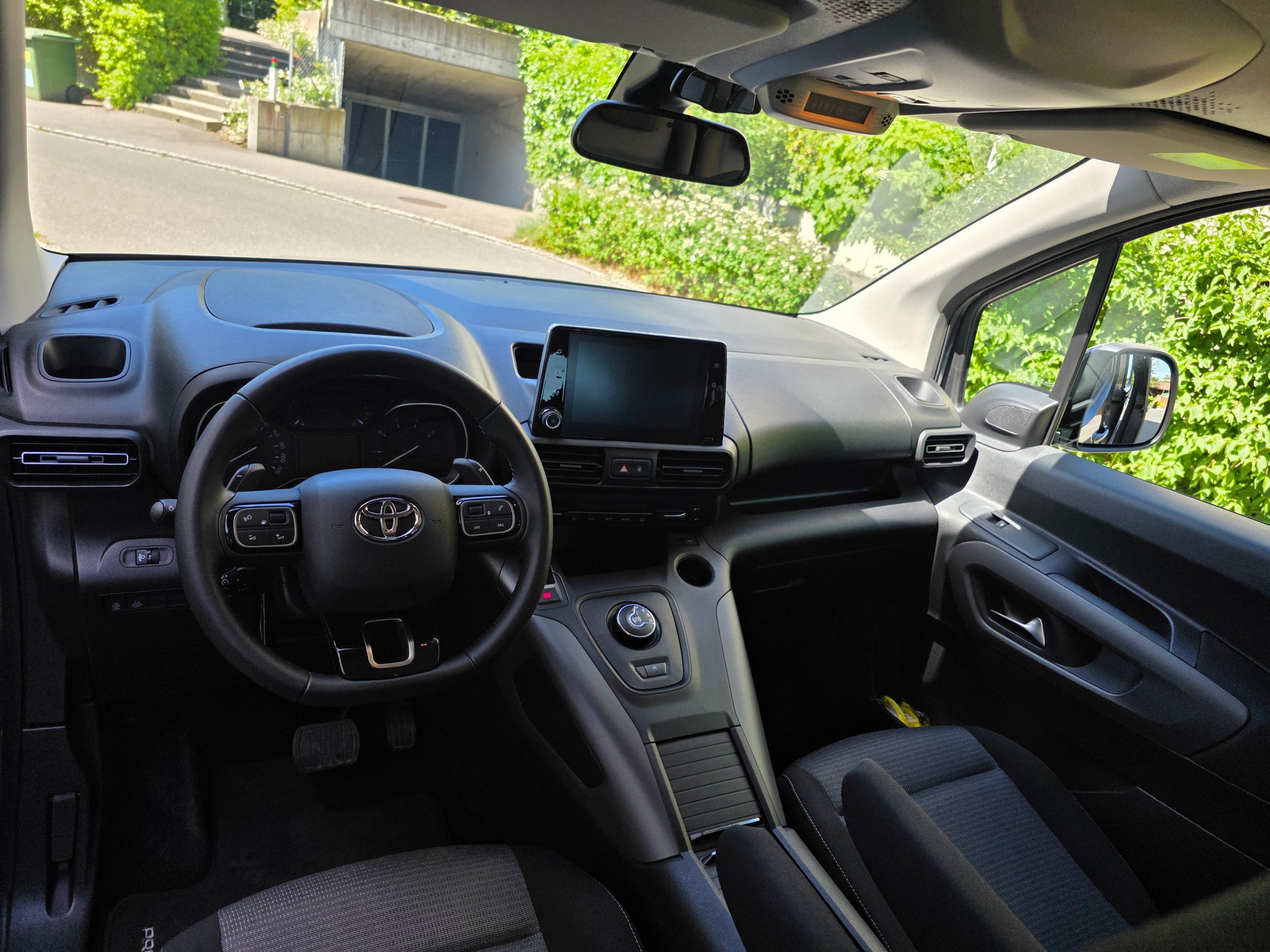 TOYOTA Proace City Verso 1.5 Trend Long Automatik-image-10