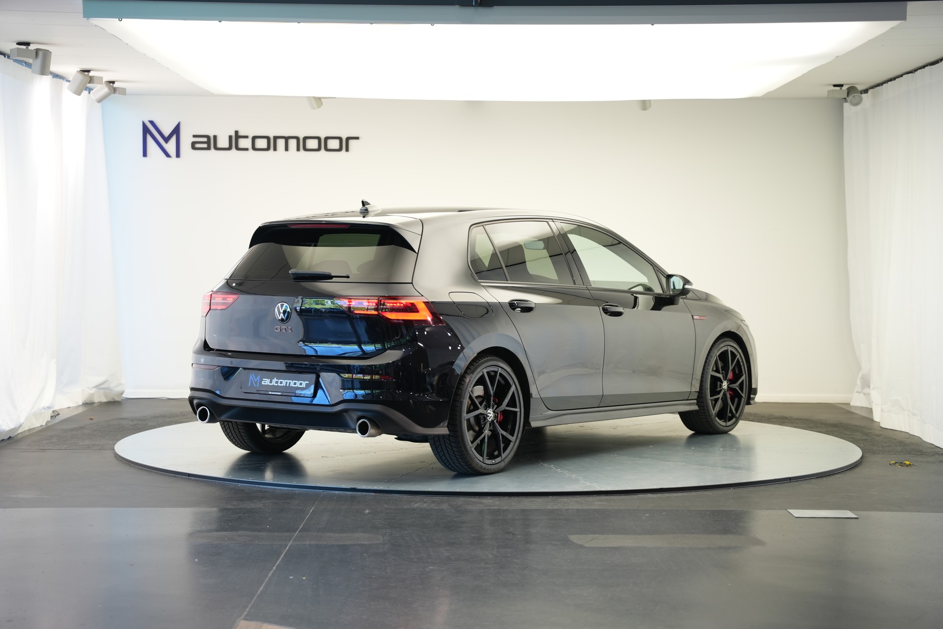 VW Golf 2.0 TSI GTI DSG *Black Style*-image-4