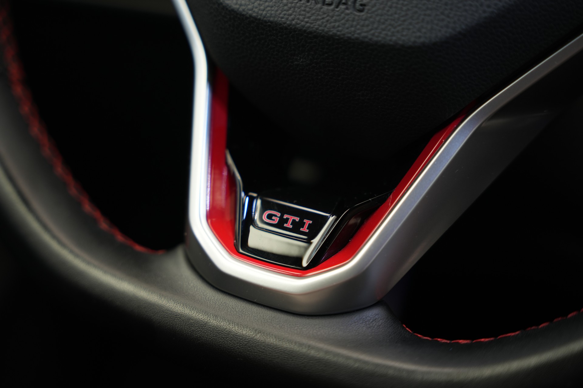 VW Golf 2.0 TSI GTI DSG *Black Style*-image-35