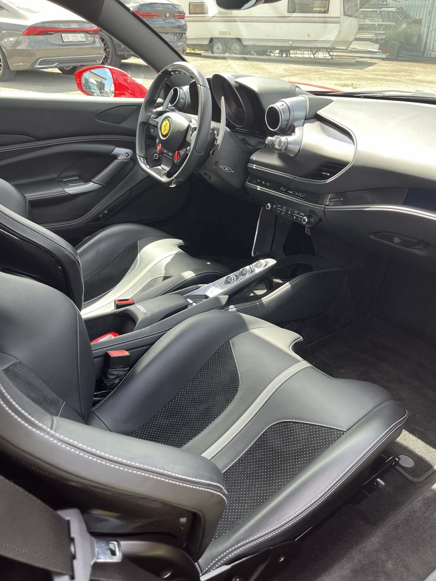 FERRARI F8 Tributo-image-9