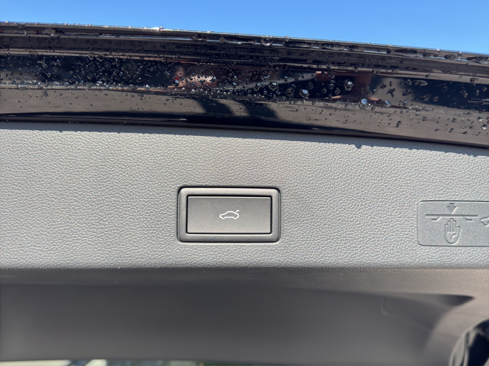 VW Golf Variant 1.5 eTSI mHEV Business-image-14