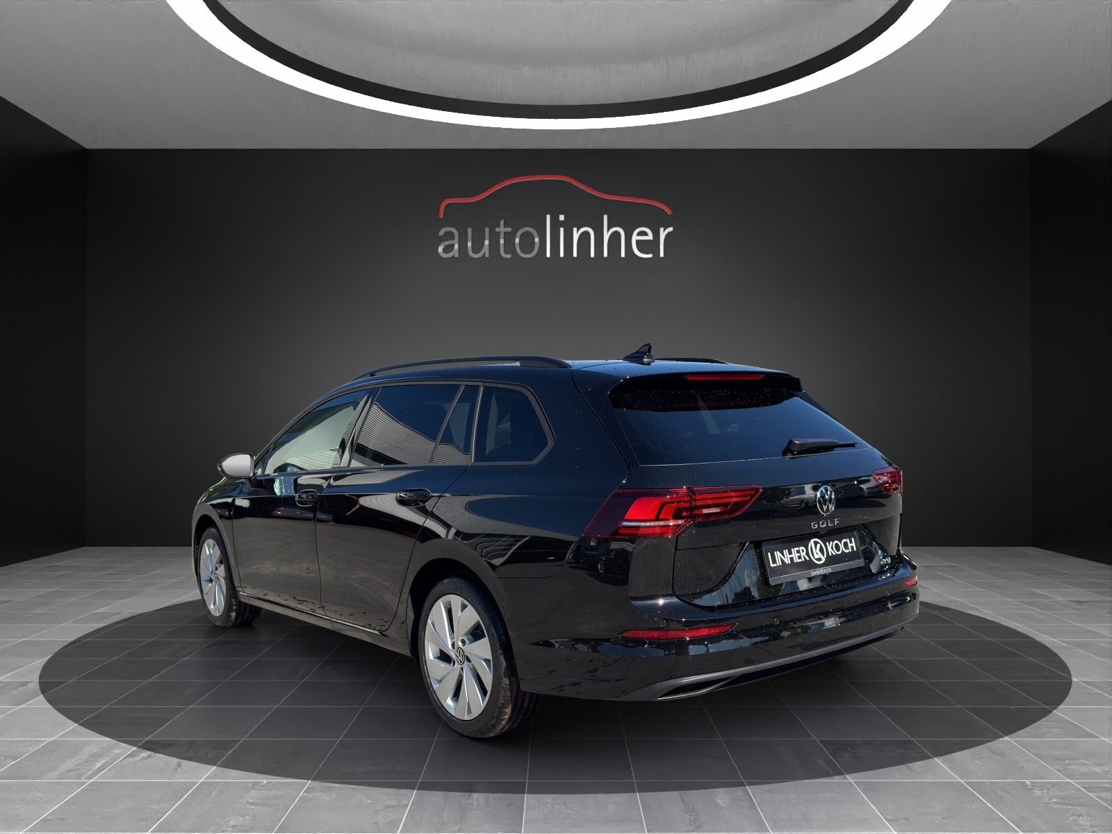 VW Golf Variant 1.5 eTSI mHEV Business-image-2