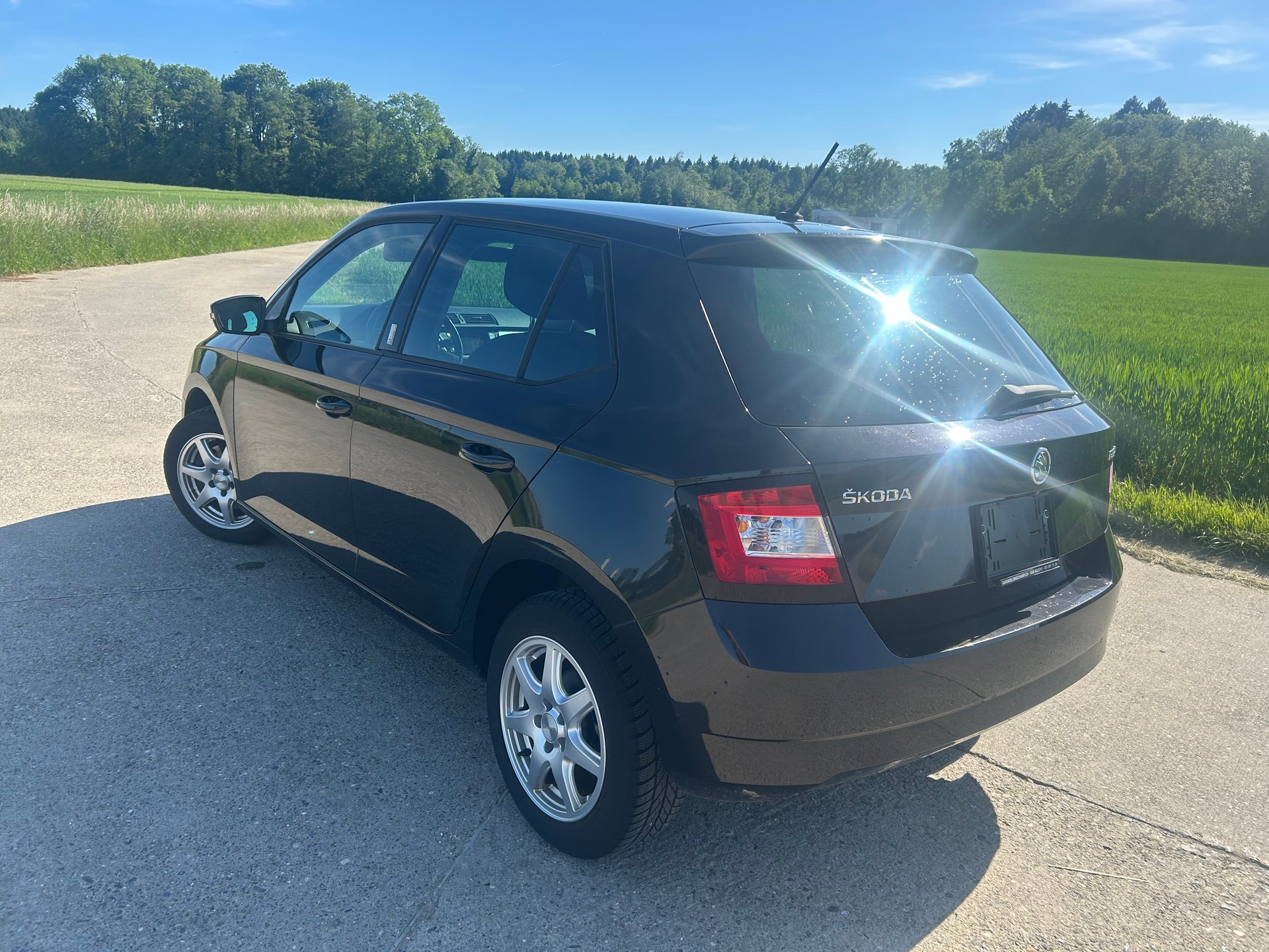 SKODA 1.0 TSI Swiss Line 25 DSG-image-3