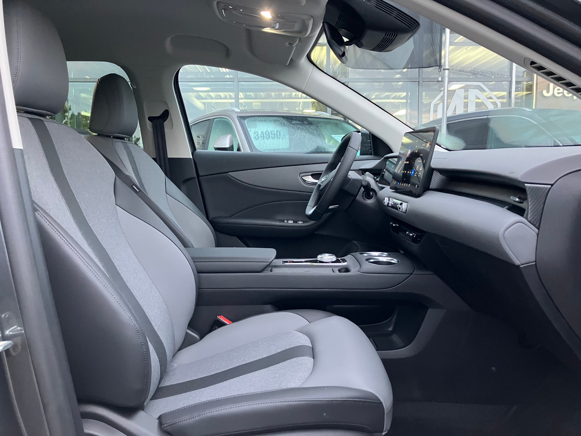 MG S5 EV 64kWh Luxury-image-8