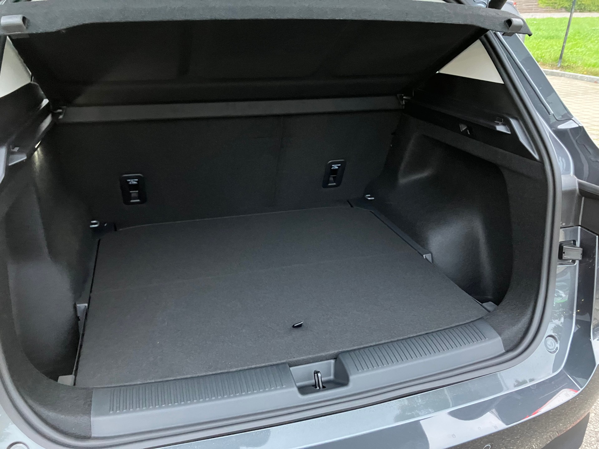MG S5 EV 64kWh Luxury-image-6