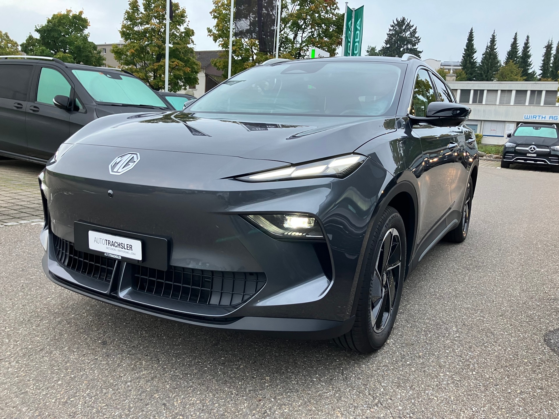 MG S5 EV 64kWh Luxury-image-3