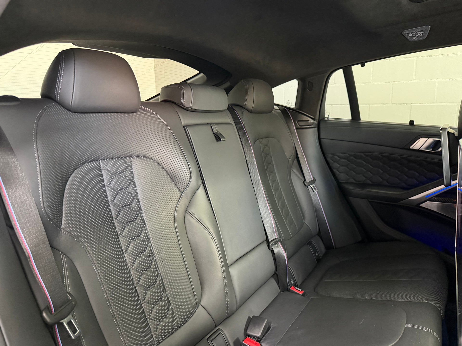 BMW X6M Steptronic M Competition URBAN GREEN * B&W *Softclose * Carbon * Skylounge * Headup * 360 * Gestik * NIGHT VISION * TV *-image-11