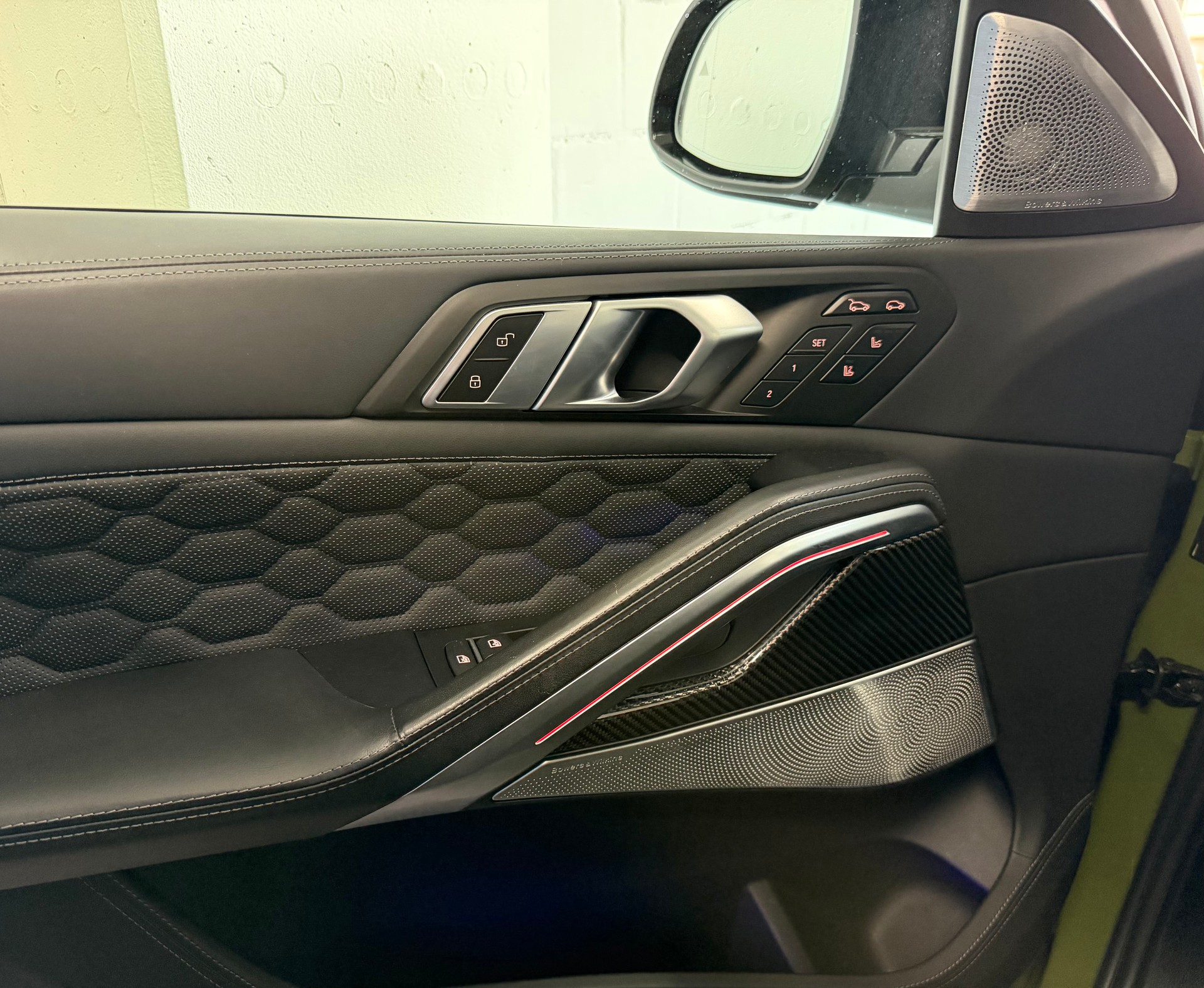 BMW X6M Steptronic M Competition URBAN GREEN * B&W *Softclose * Carbon * Skylounge * Headup * 360 * Gestik * NIGHT VISION * TV *-image-14