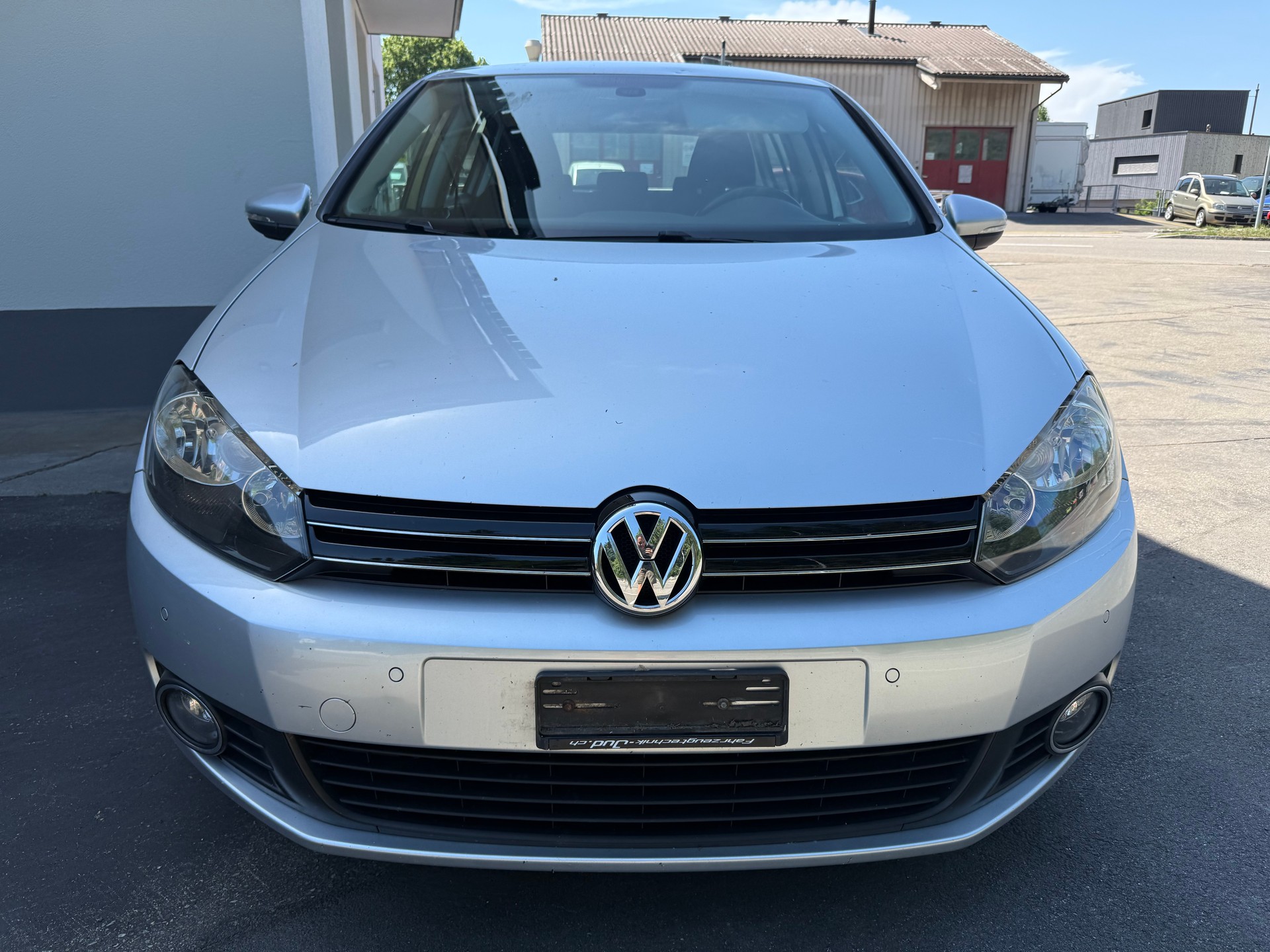 VW Golf 1.4 TSI Trendline-image-1