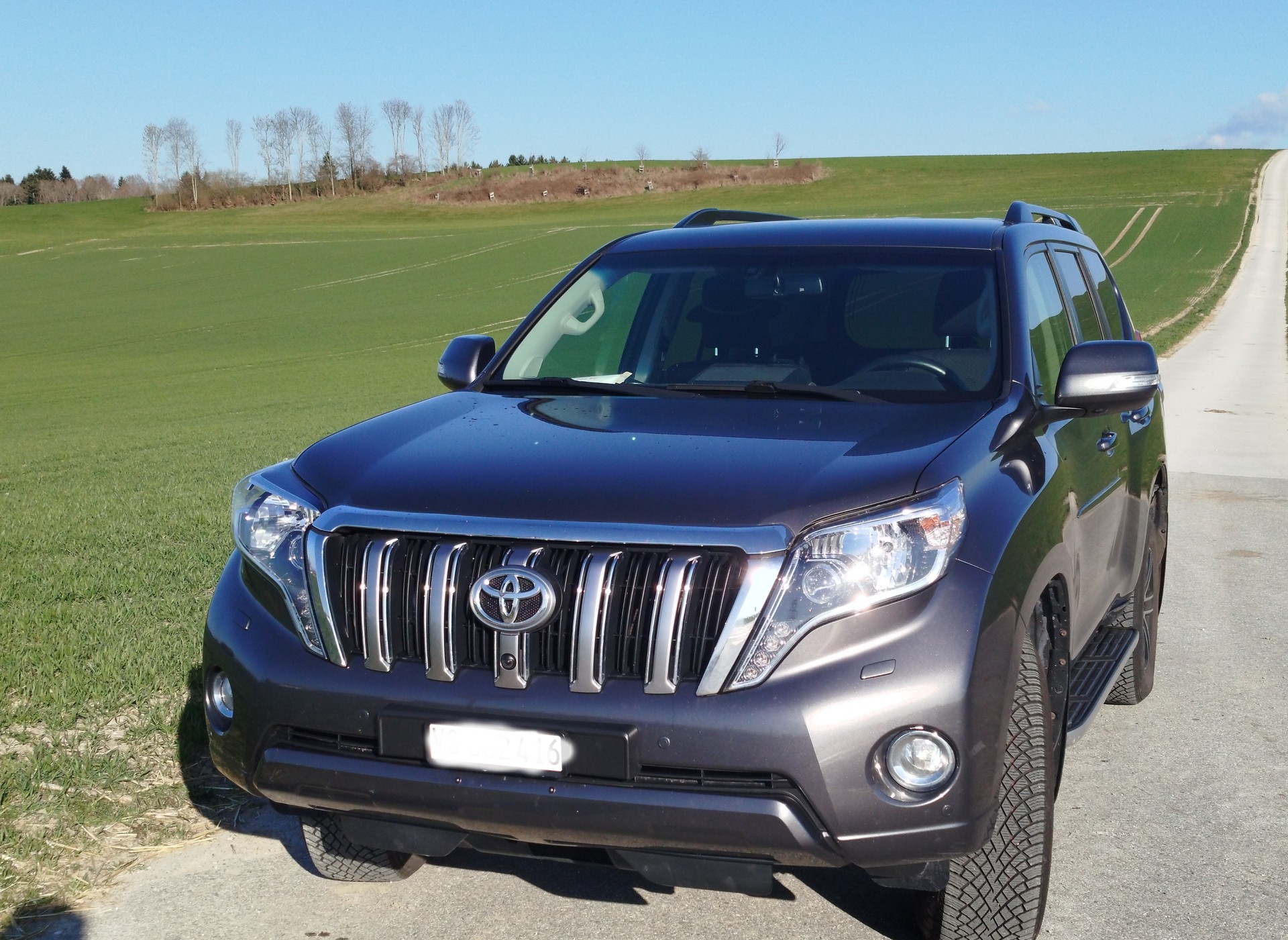 TOYOTA 2.8 D Linea Terra-image-1