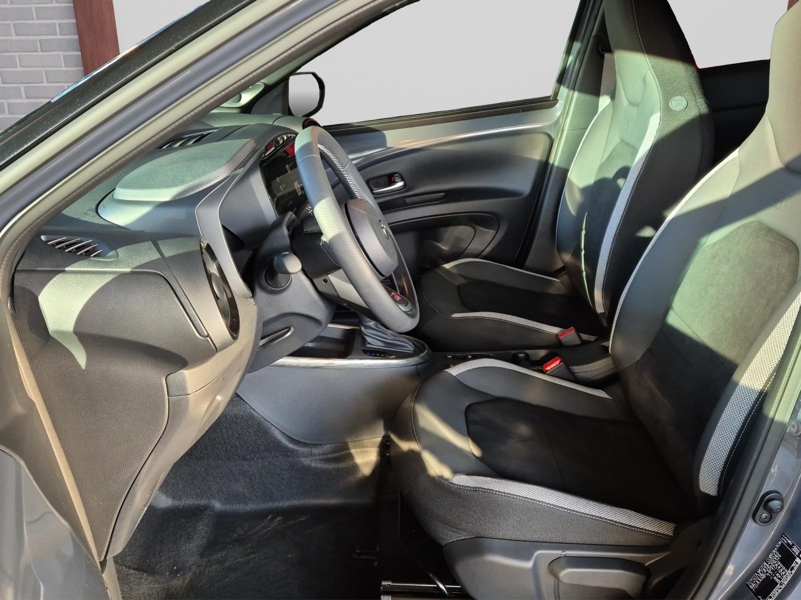 TOYOTA Aygo X 1.5 VVT-i HSD GR Sport-image-7