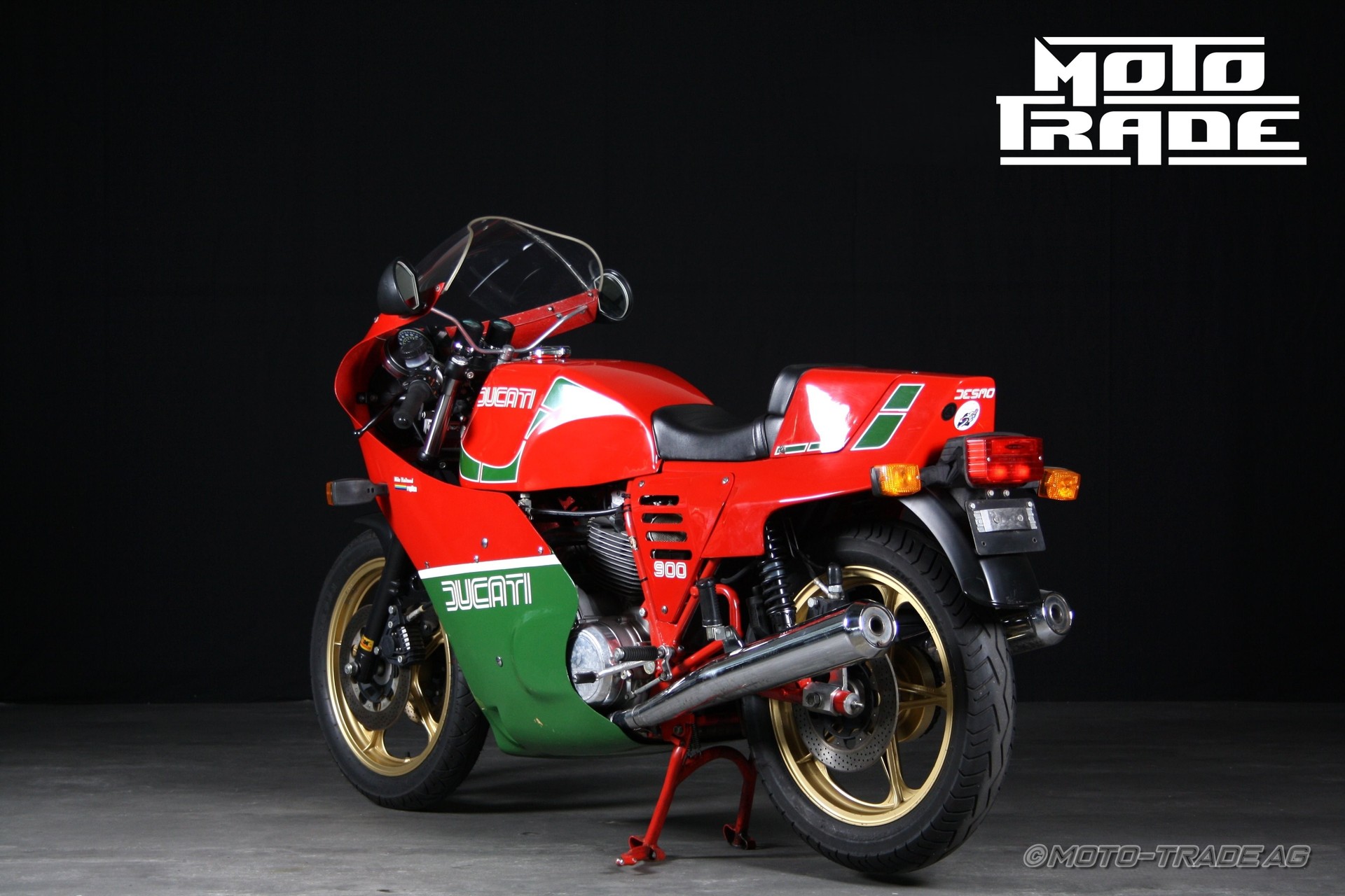 DUCATI 900 SS Replica Mike Hailwood-showroom-element-3