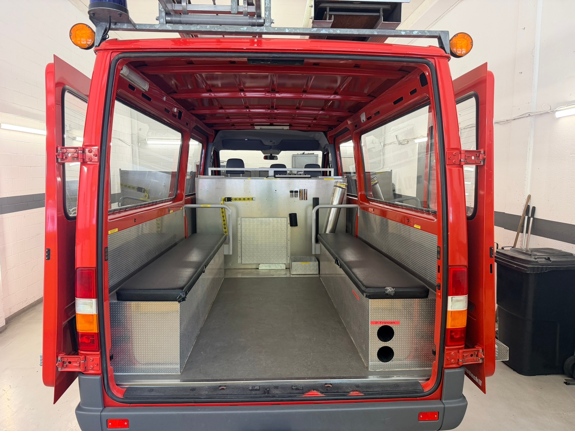 MERCEDES-BENZ Sprinter 312 D 4X4 SPERRDIFF FEUERWEHR-image-6