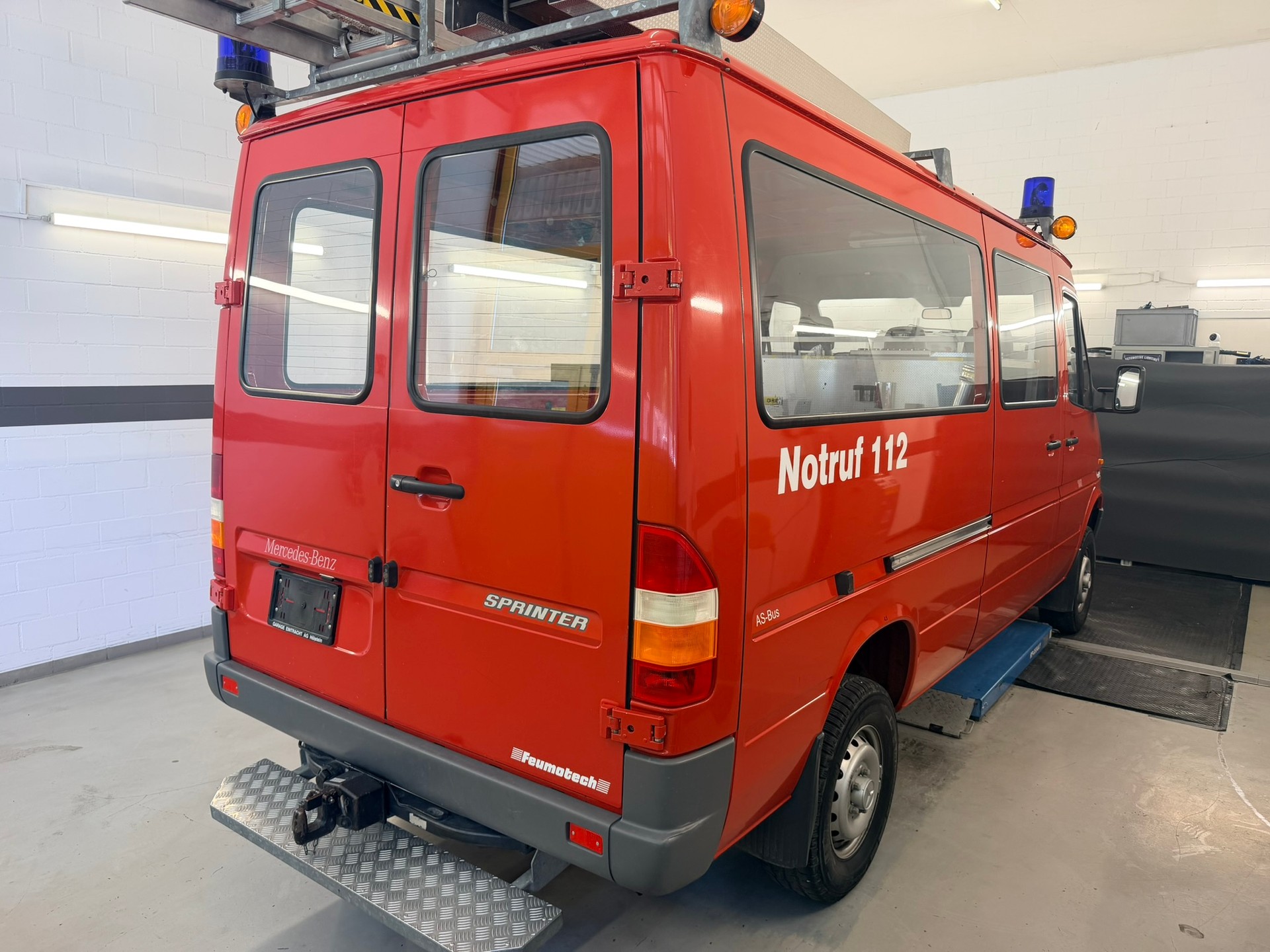 MERCEDES-BENZ Sprinter 312 D 4X4 SPERRDIFF FEUERWEHR-image-3