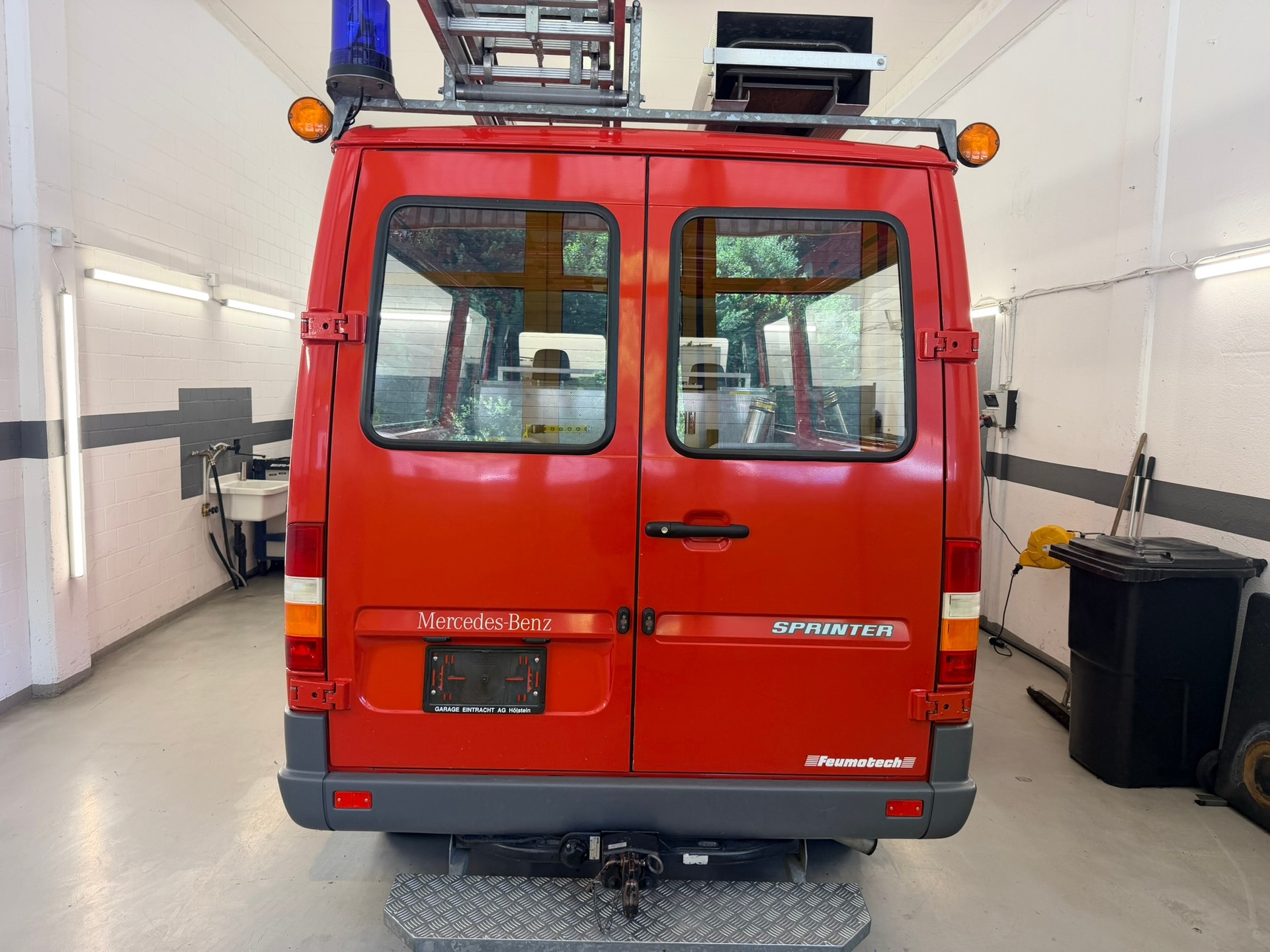 MERCEDES-BENZ Sprinter 312 D 4X4 SPERRDIFF FEUERWEHR-image-4