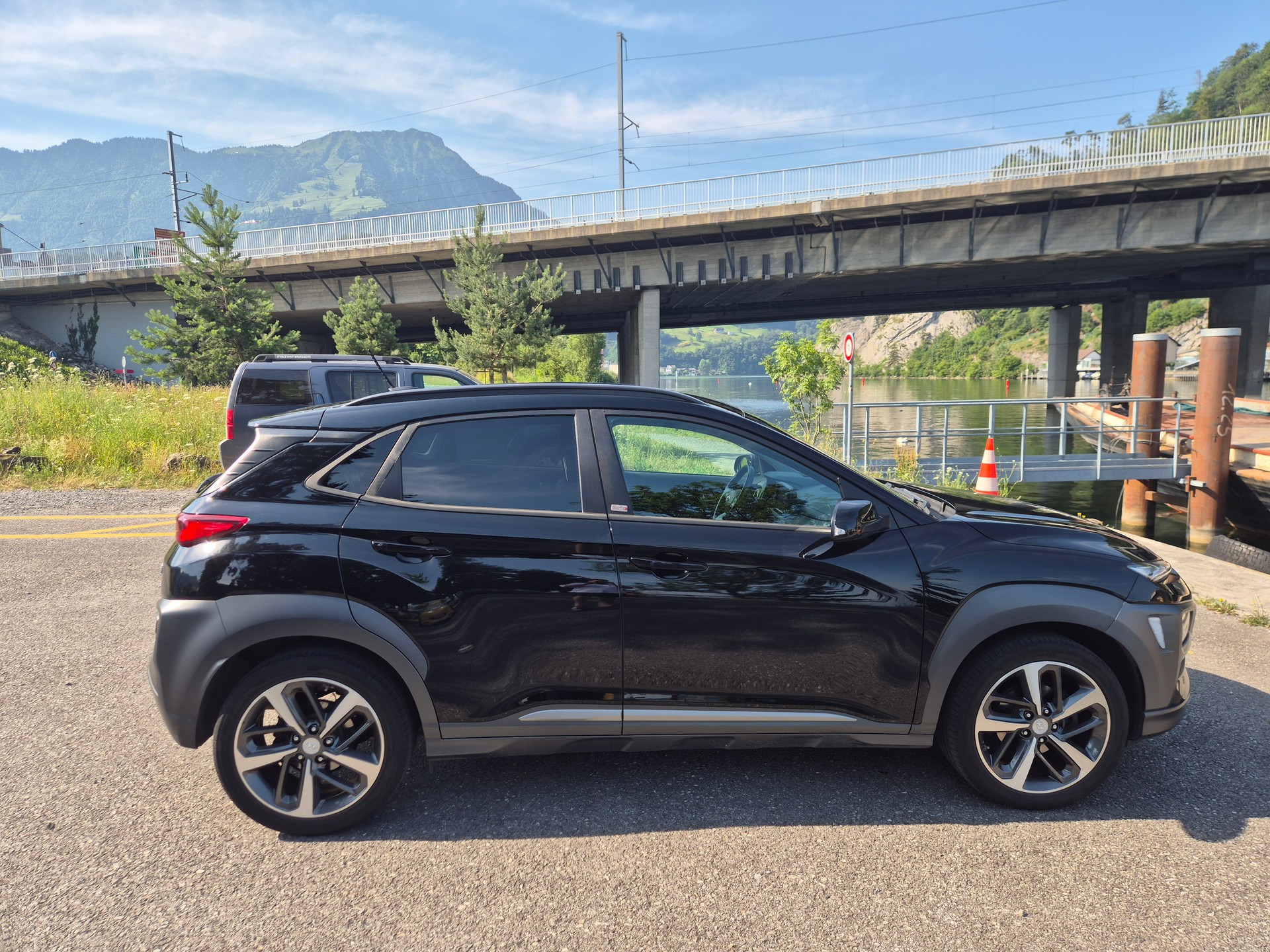 HYUNDAI 1.0 T-GDi Launch Plus-image-2