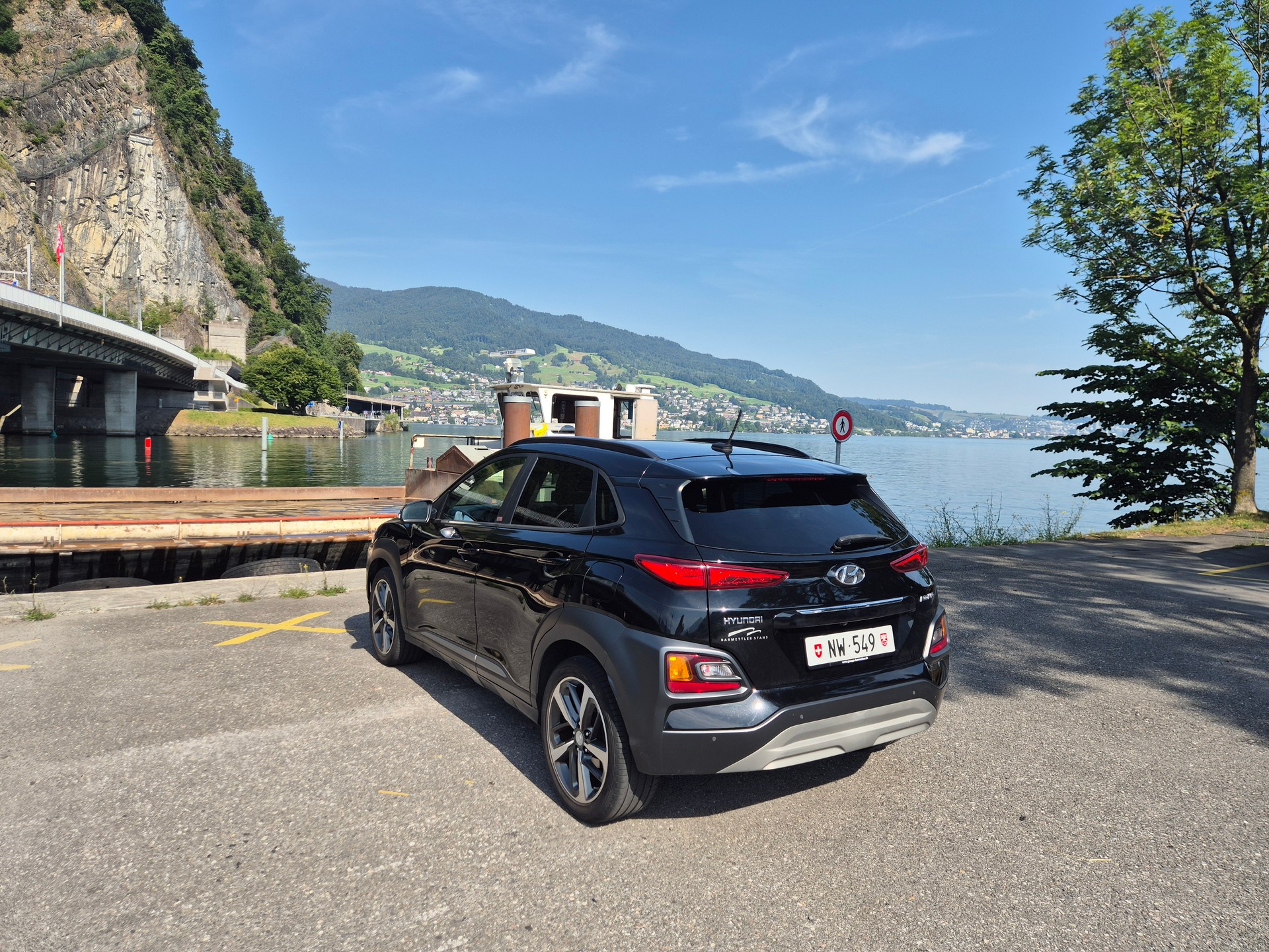 HYUNDAI 1.0 T-GDi Launch Plus-image-1