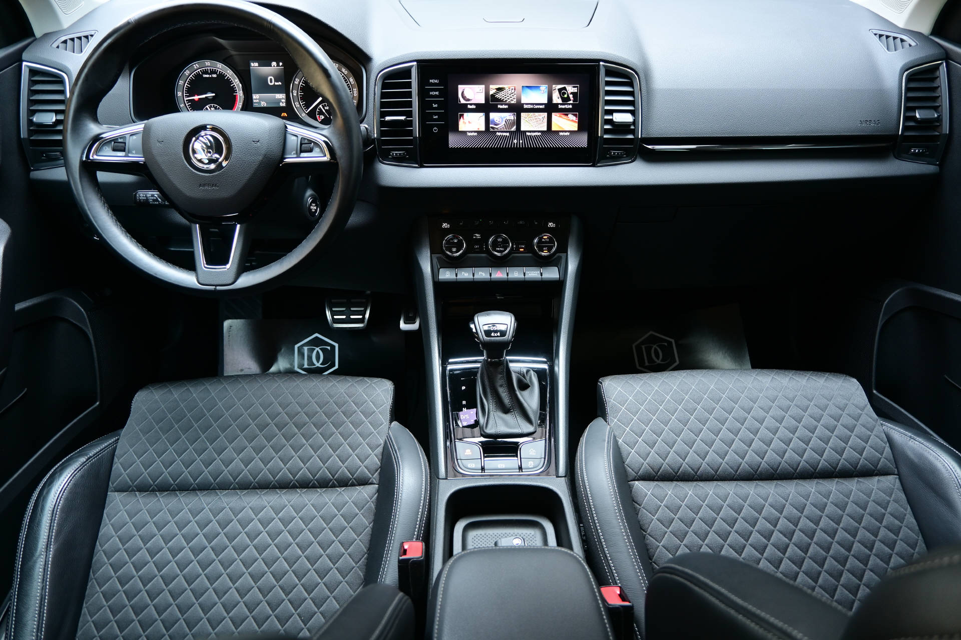 SKODA Karoq 2.0 TDI Style 4x4 DSG-image-15