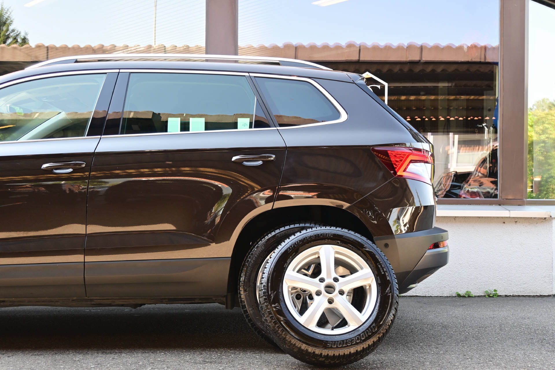 SKODA Karoq 2.0 TDI Style 4x4 DSG-image-4