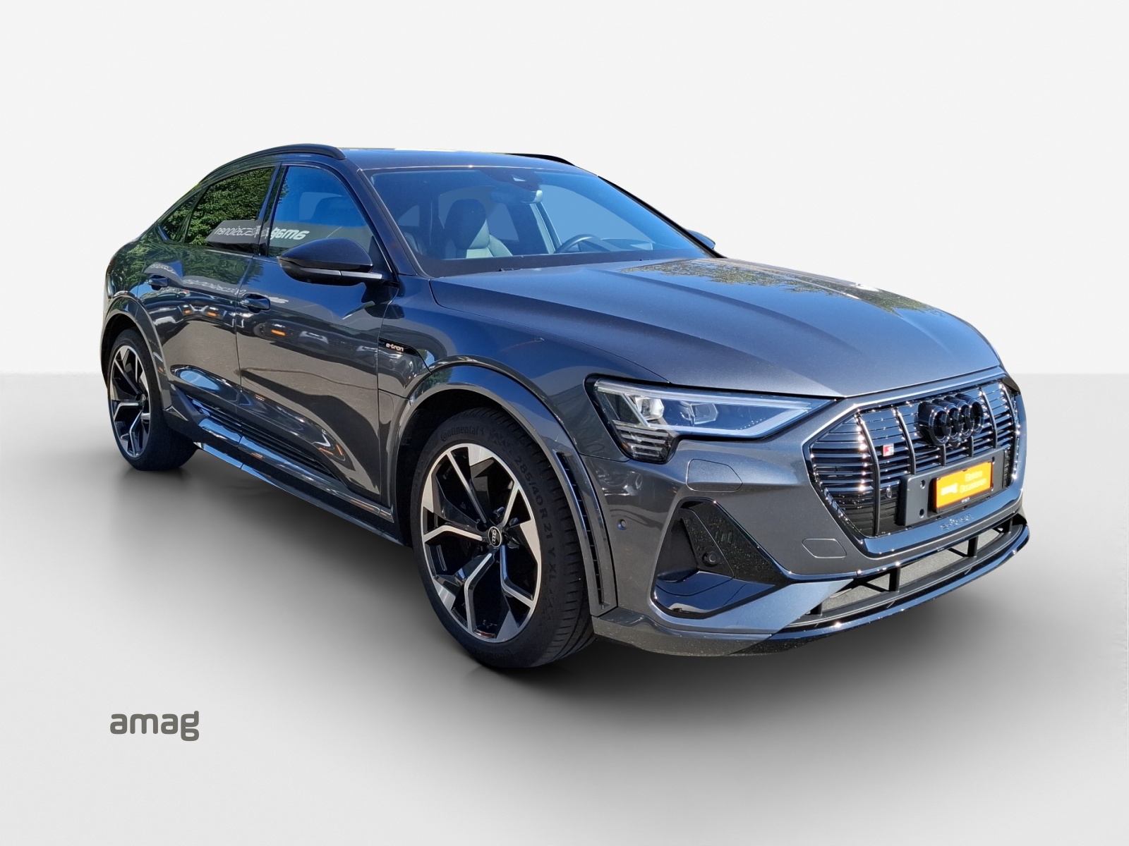 AUDI e-tron S Sportback quattro-image-5