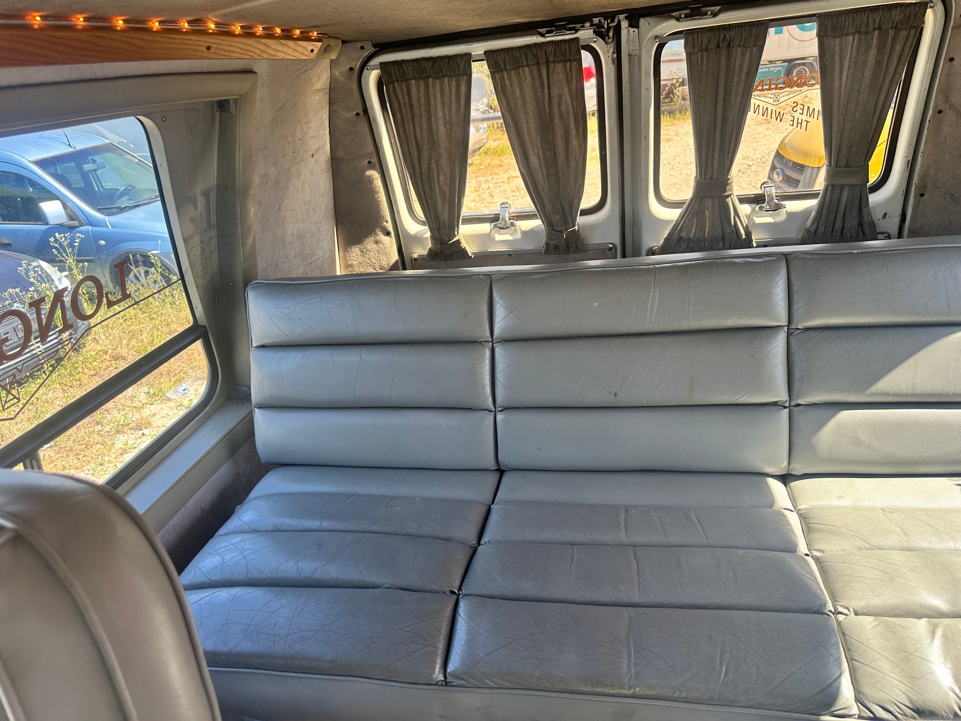 CHEVROLET Van G20-image-6