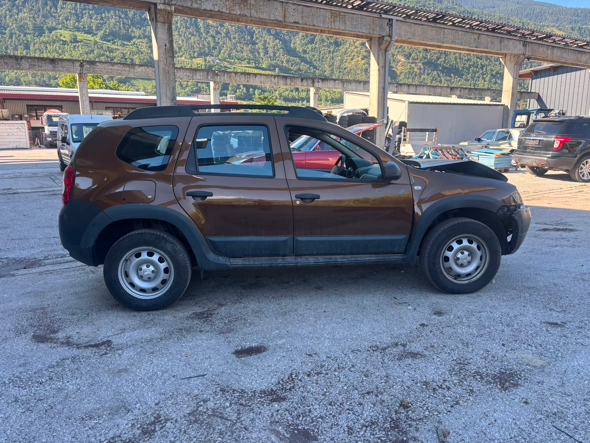 DACIA Duster 1.6 City 4x2-image-4