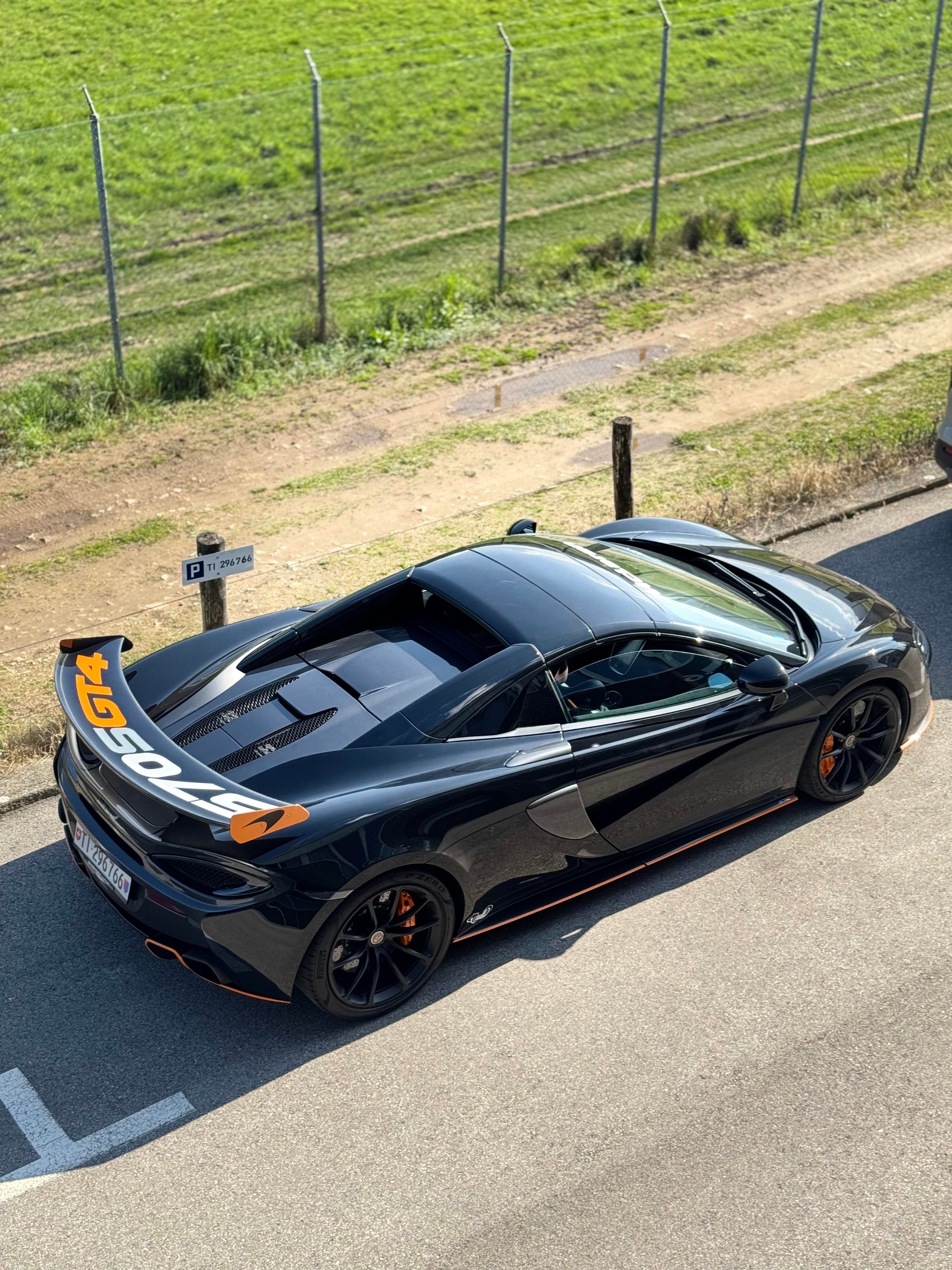 McLAREN Spider-image-3