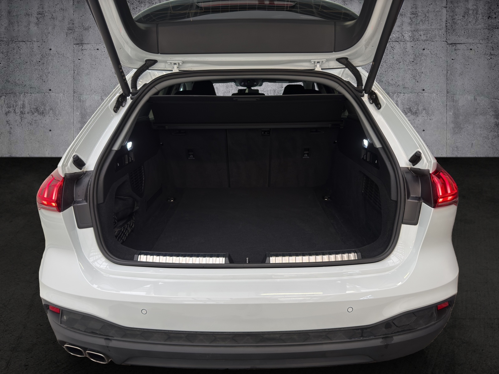 AUDI A5 Avant TDI quattro Attraction S tronic *CH-Fzg / Gratisservice / Garantie*-image-11