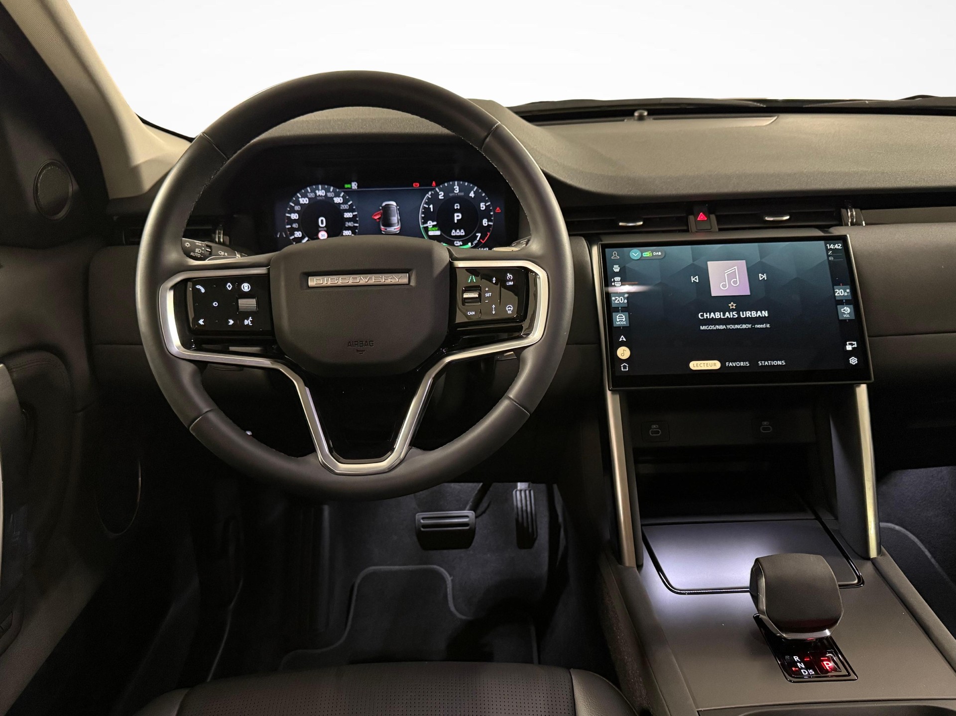 LAND ROVER Discovery Sport 1.5 T 300e S-image-13