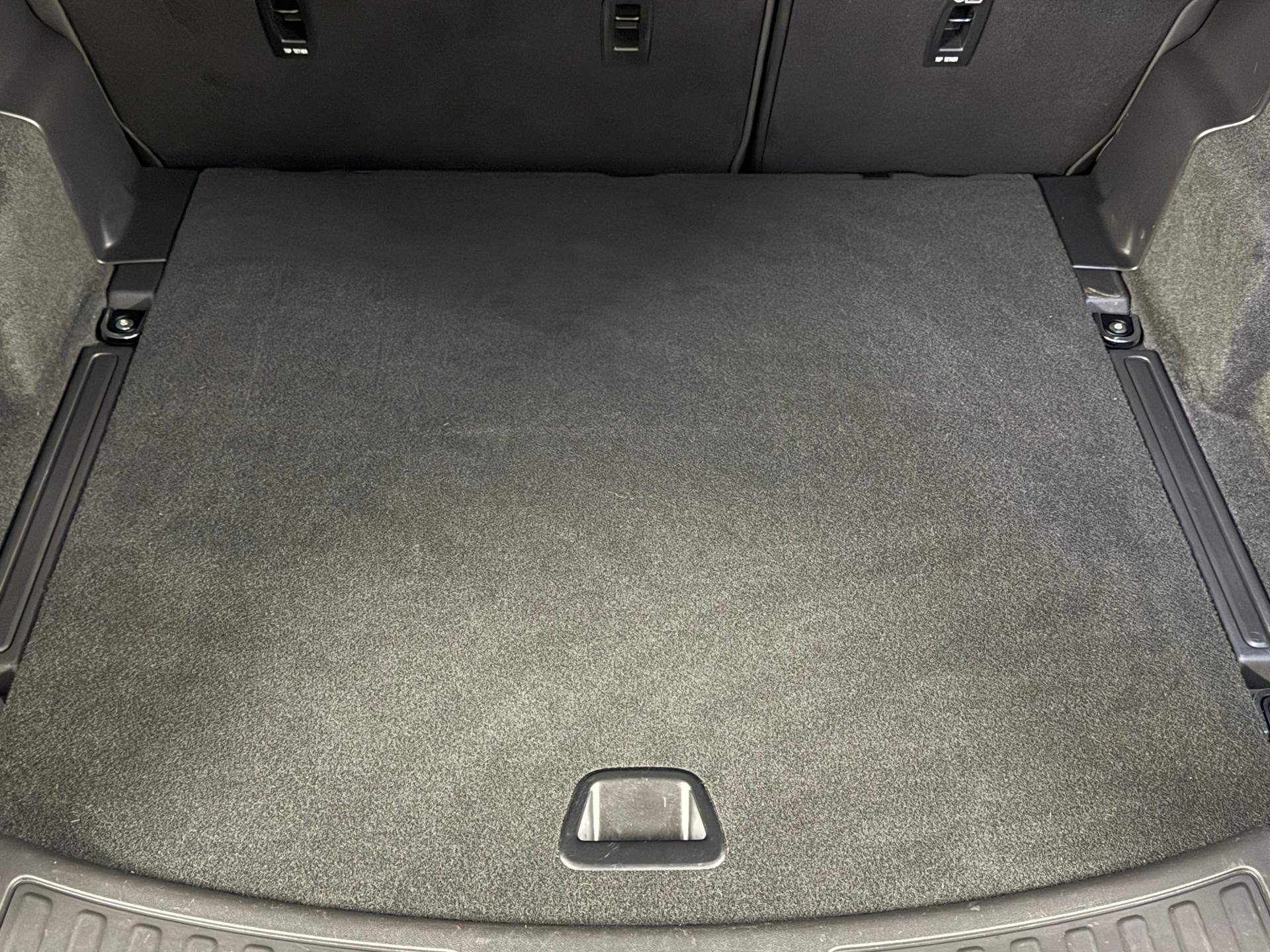 LAND ROVER Discovery Sport 1.5 T 300e S-image-14