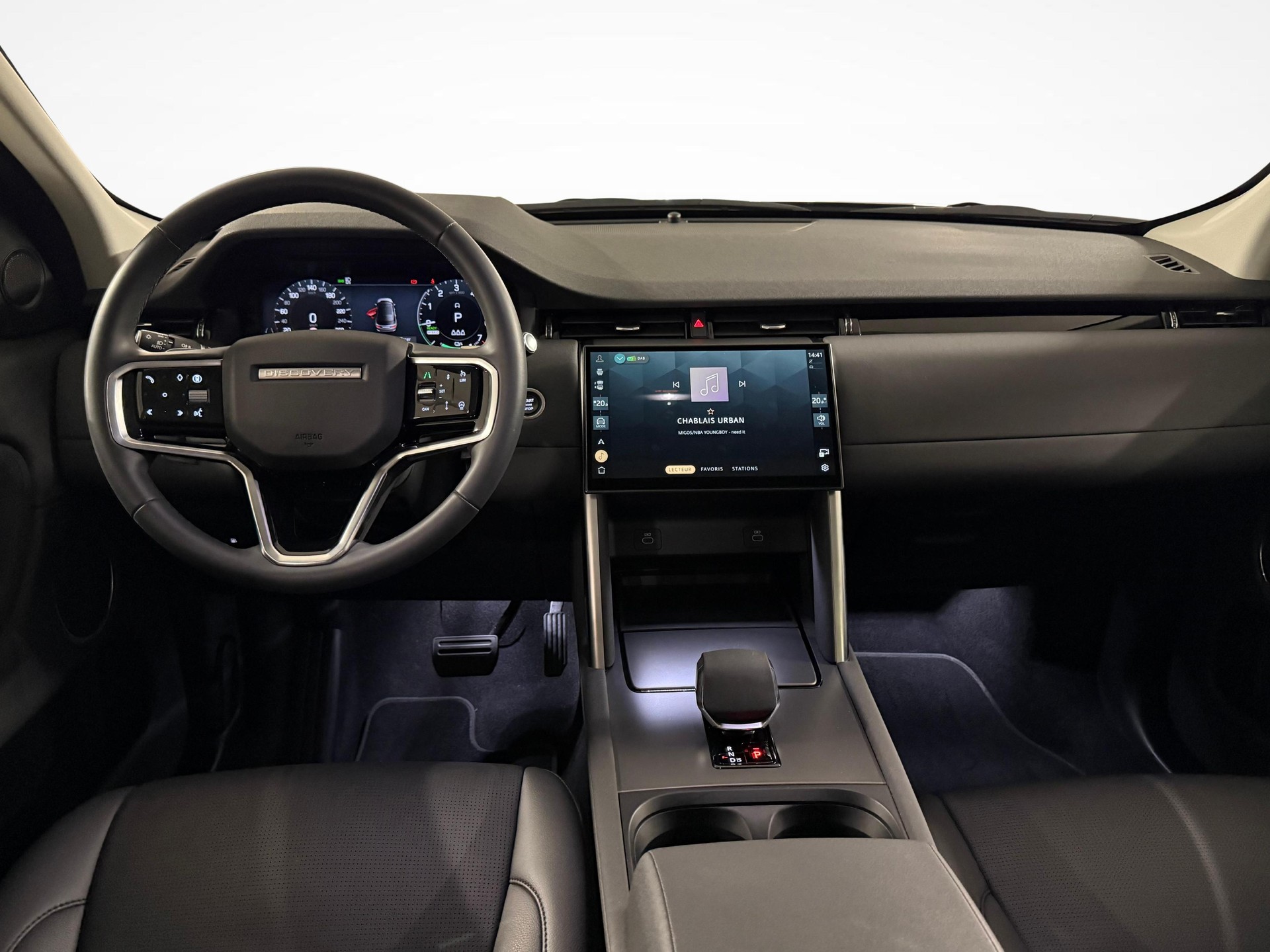 LAND ROVER Discovery Sport 1.5 T 300e S-image-12