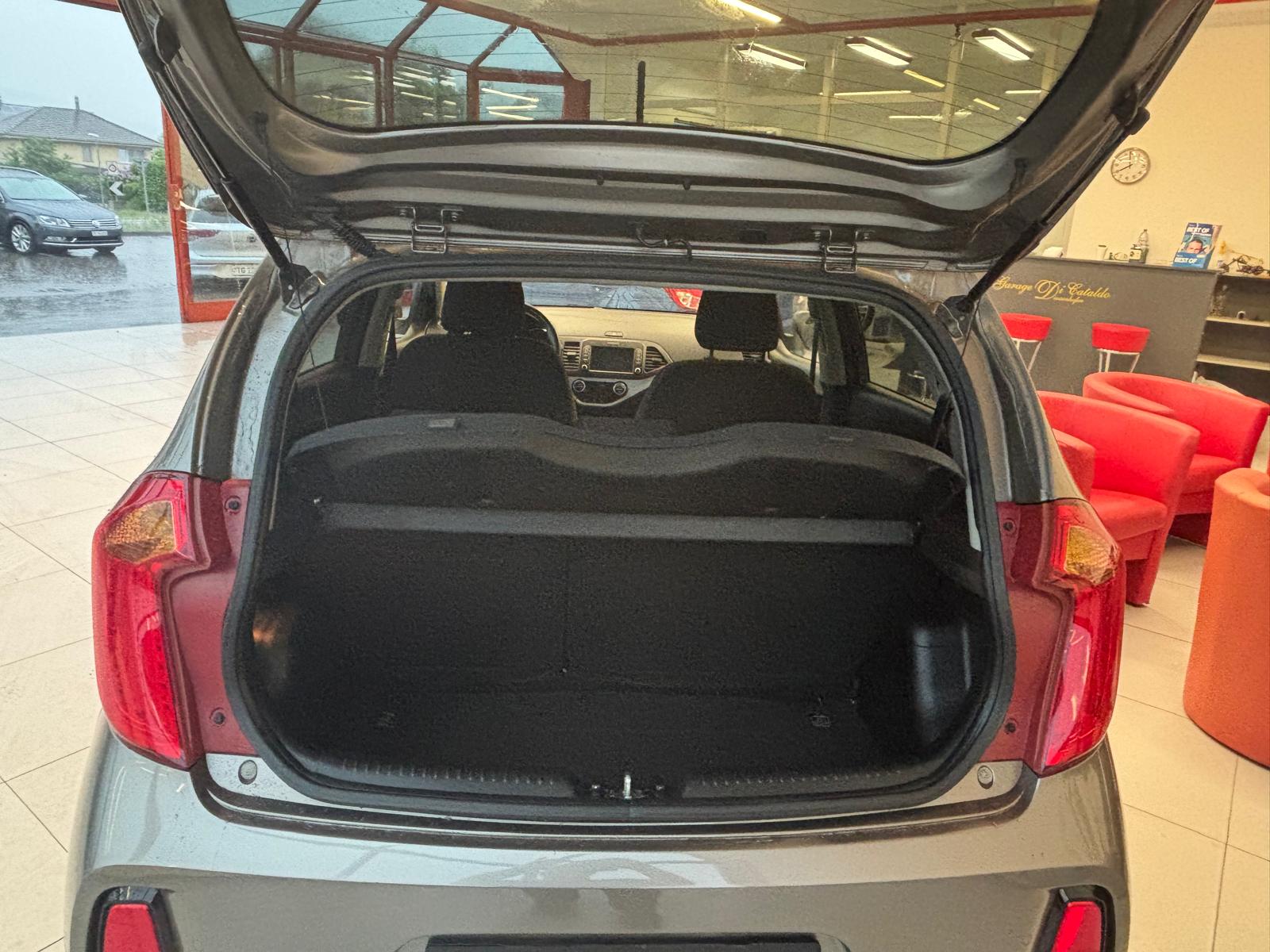 KIA Picanto 1.2 CVVT Swiss Champion Automatic-image-6