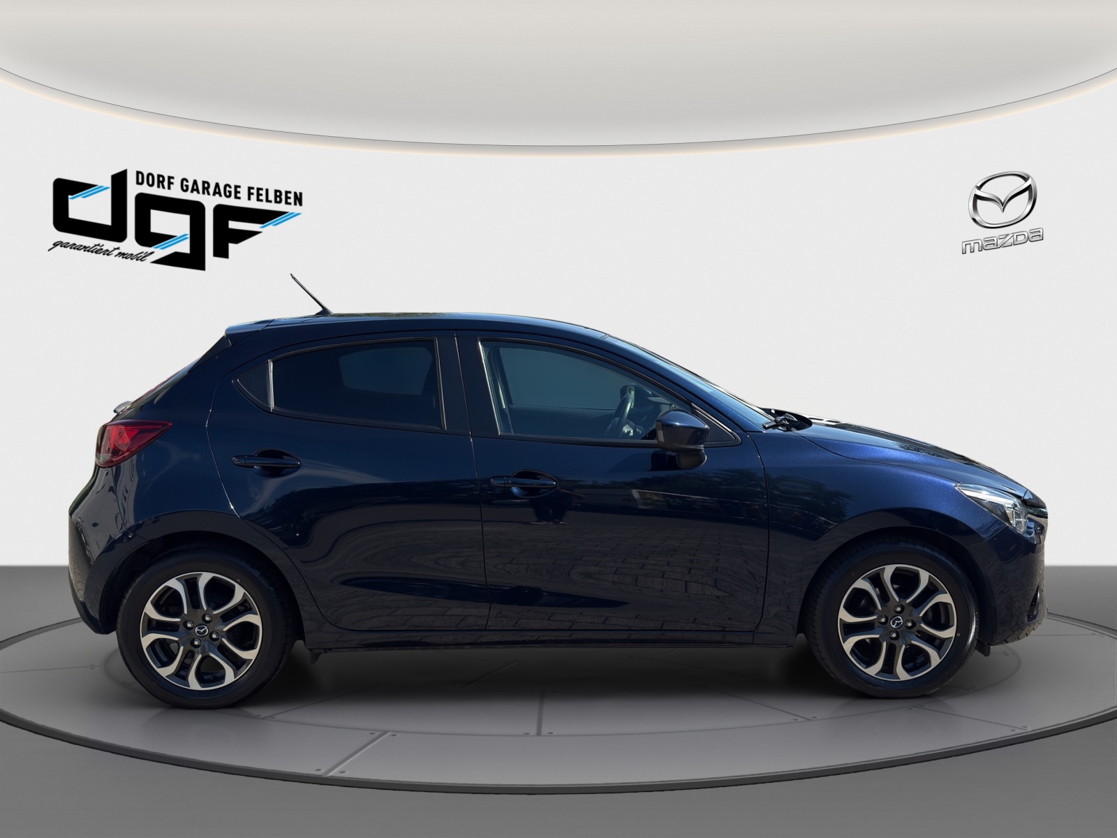 MAZDA 2 1.5 90 Revolution-image-5
