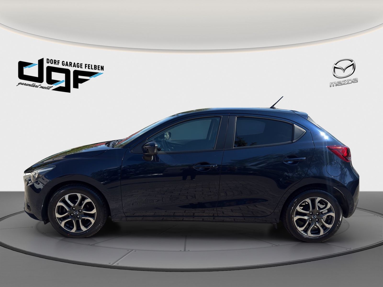 MAZDA 2 1.5 90 Revolution-image-1