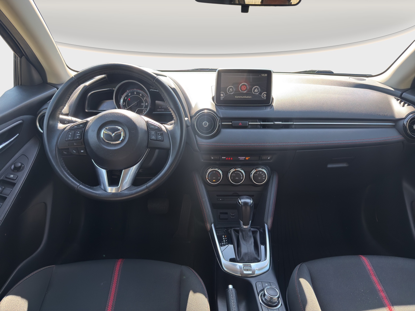 MAZDA 2 1.5 90 Revolution-image-11
