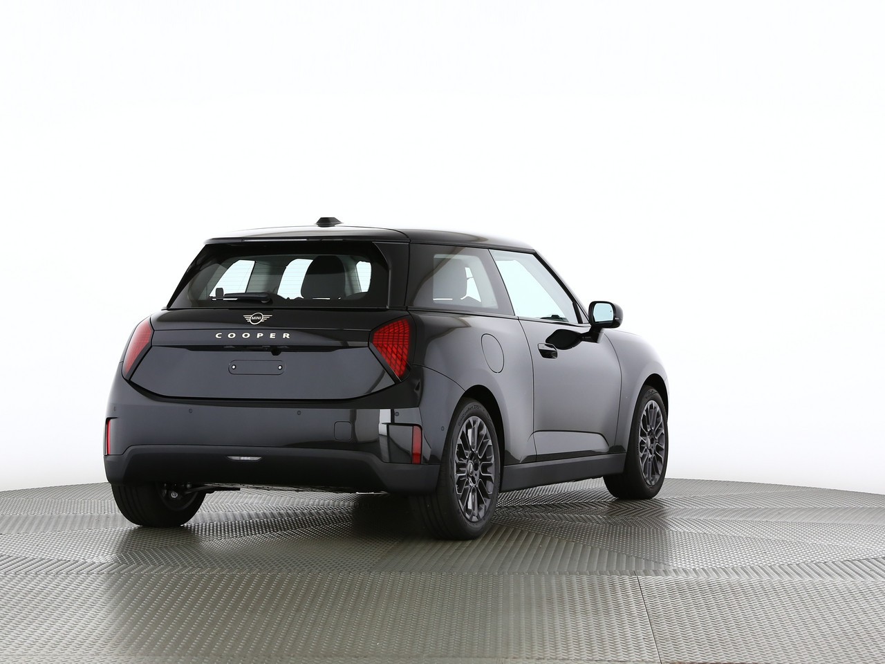 MINI Cooper E-showroom-element-1