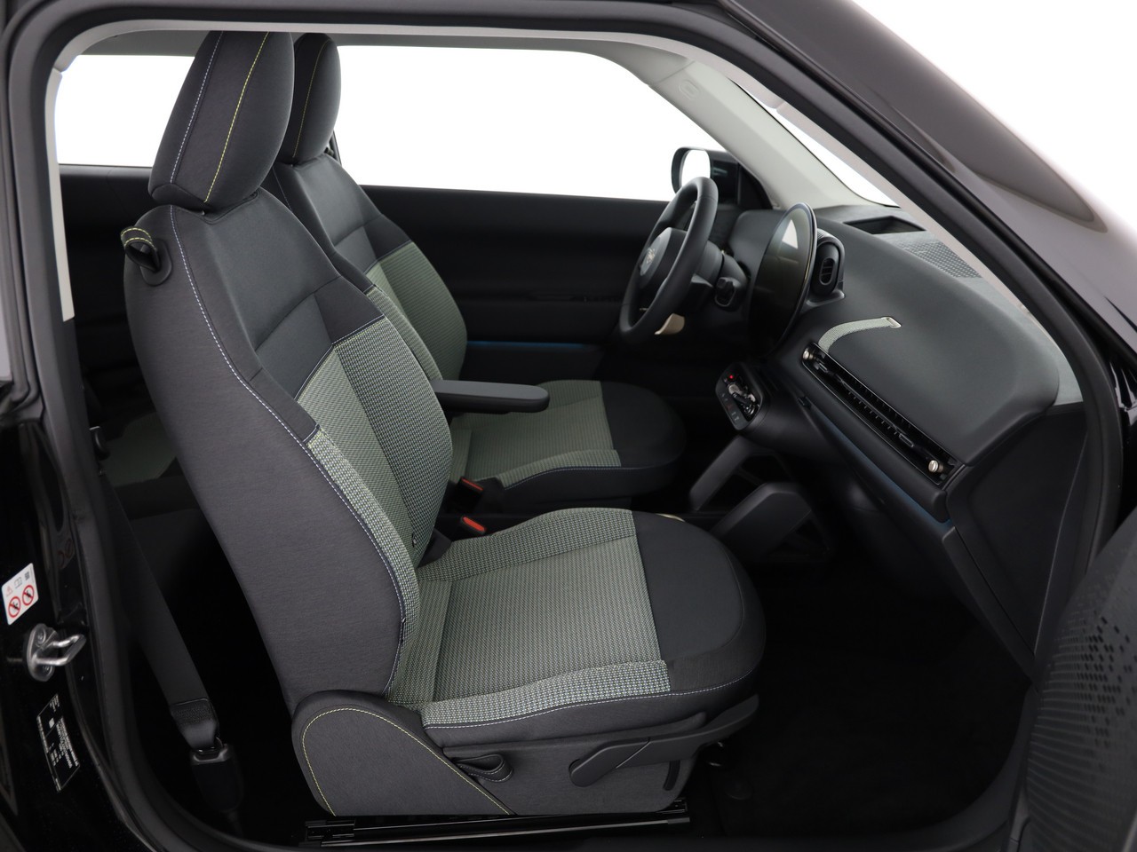 MINI Cooper E-image-13