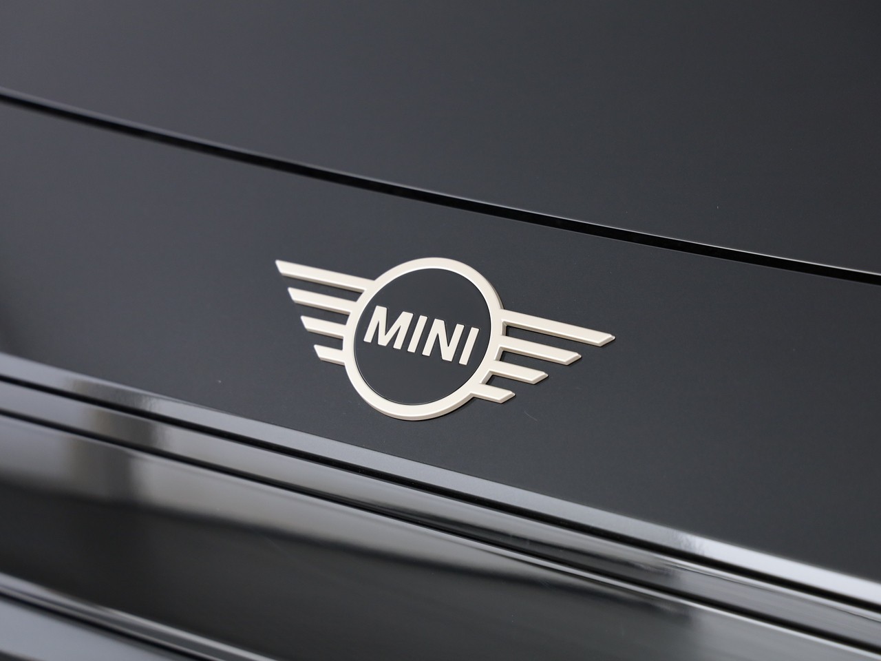 MINI Cooper E-image-6
