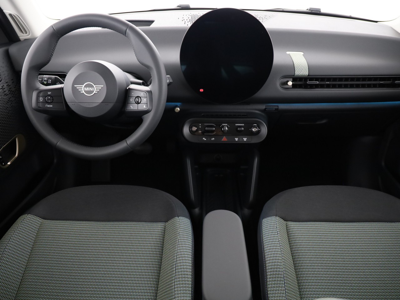 MINI Cooper E-image-15