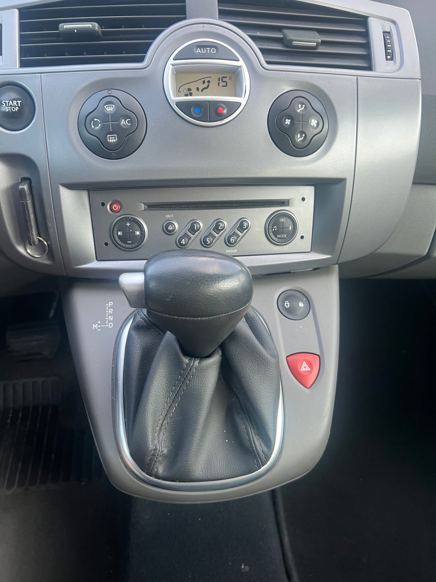 RENAULT Scénic 2.0 16V Fairway Automatic-image-12