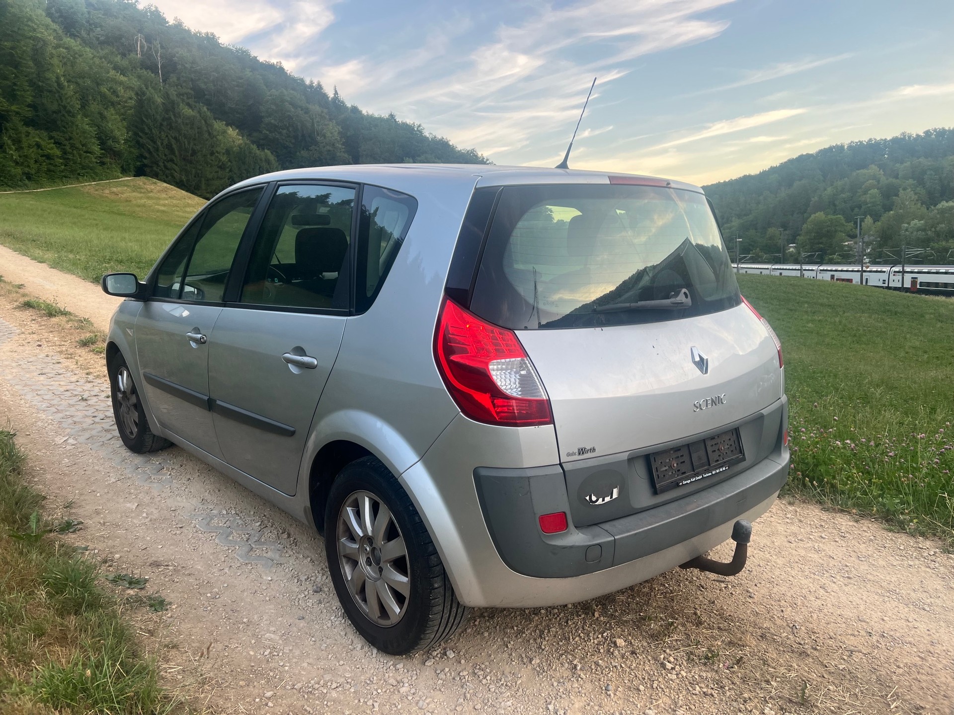 RENAULT Scénic 2.0 16V Fairway Automatic-image-3