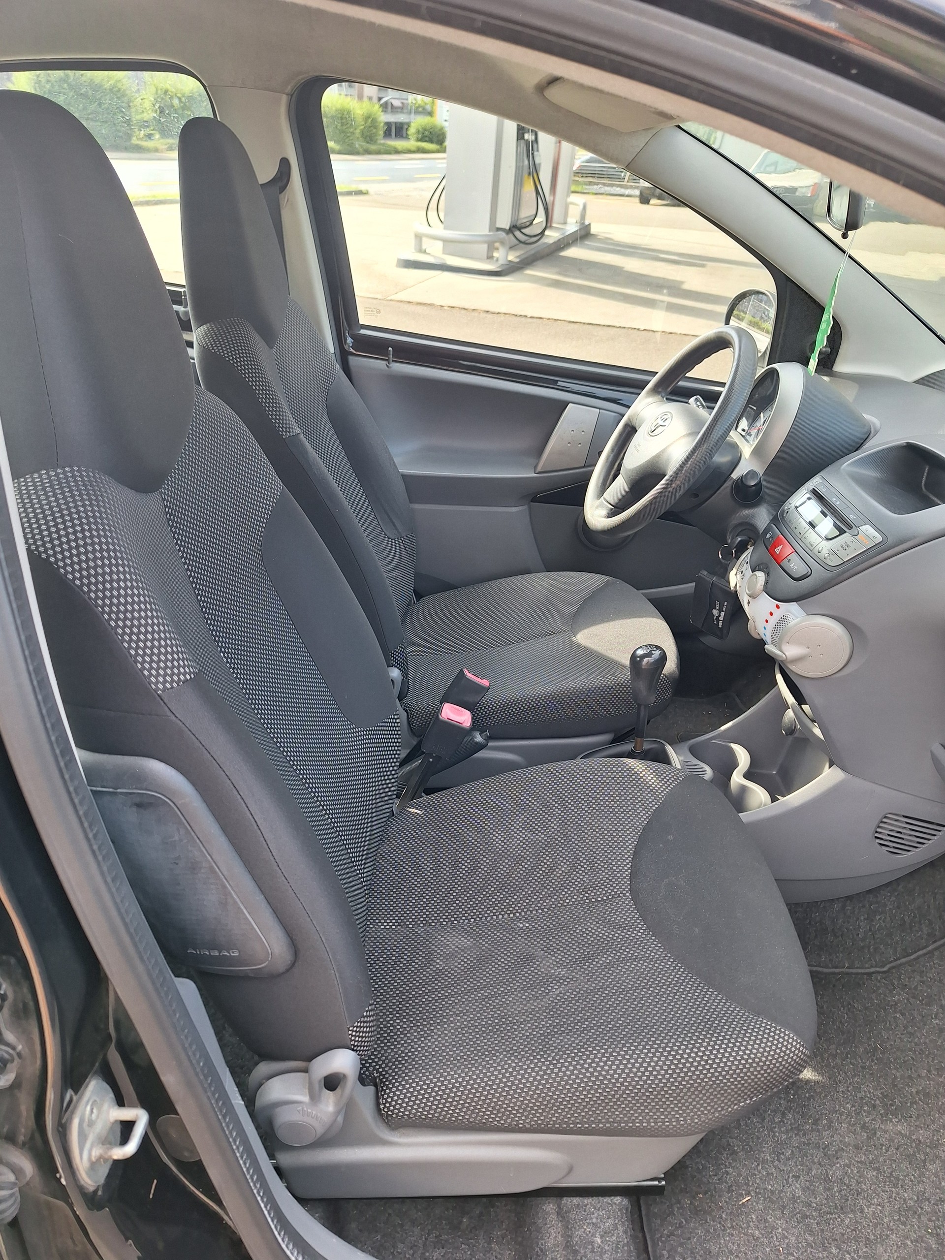 TOYOTA Aygo 1.0 Linea Luna Cool-image-5