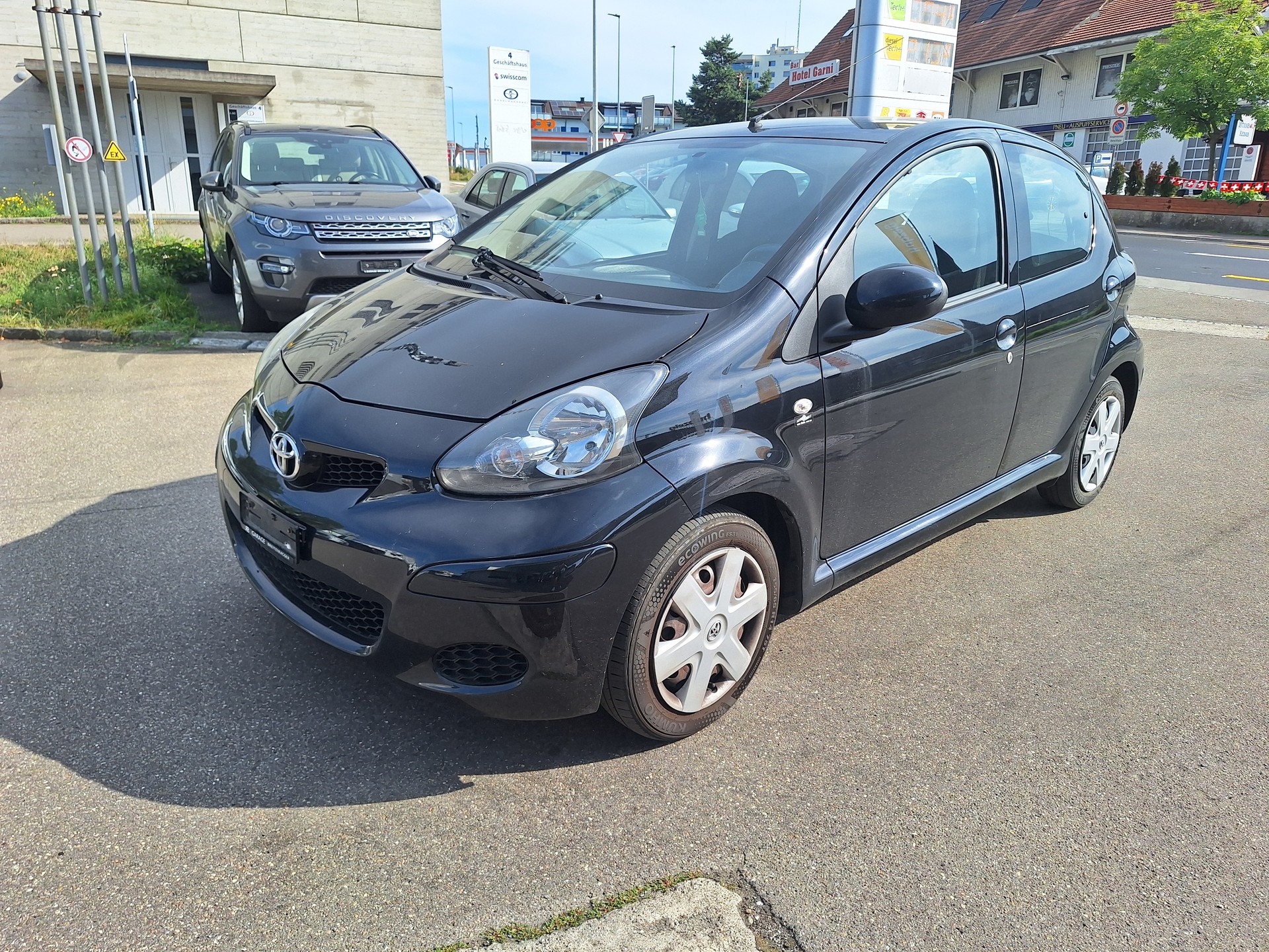 TOYOTA Aygo 1.0 Linea Luna Cool-image-1