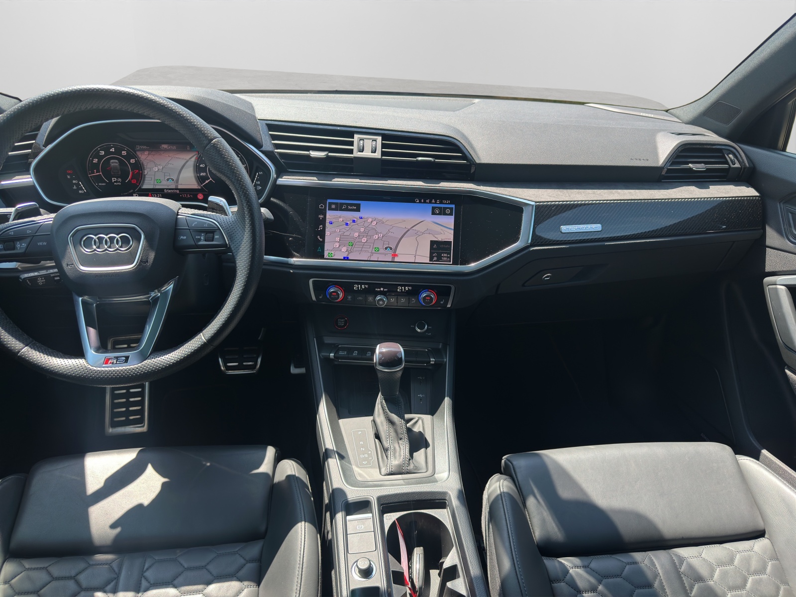 AUDI RS Q3 2.5 TFSI quattro S tronic-image-6