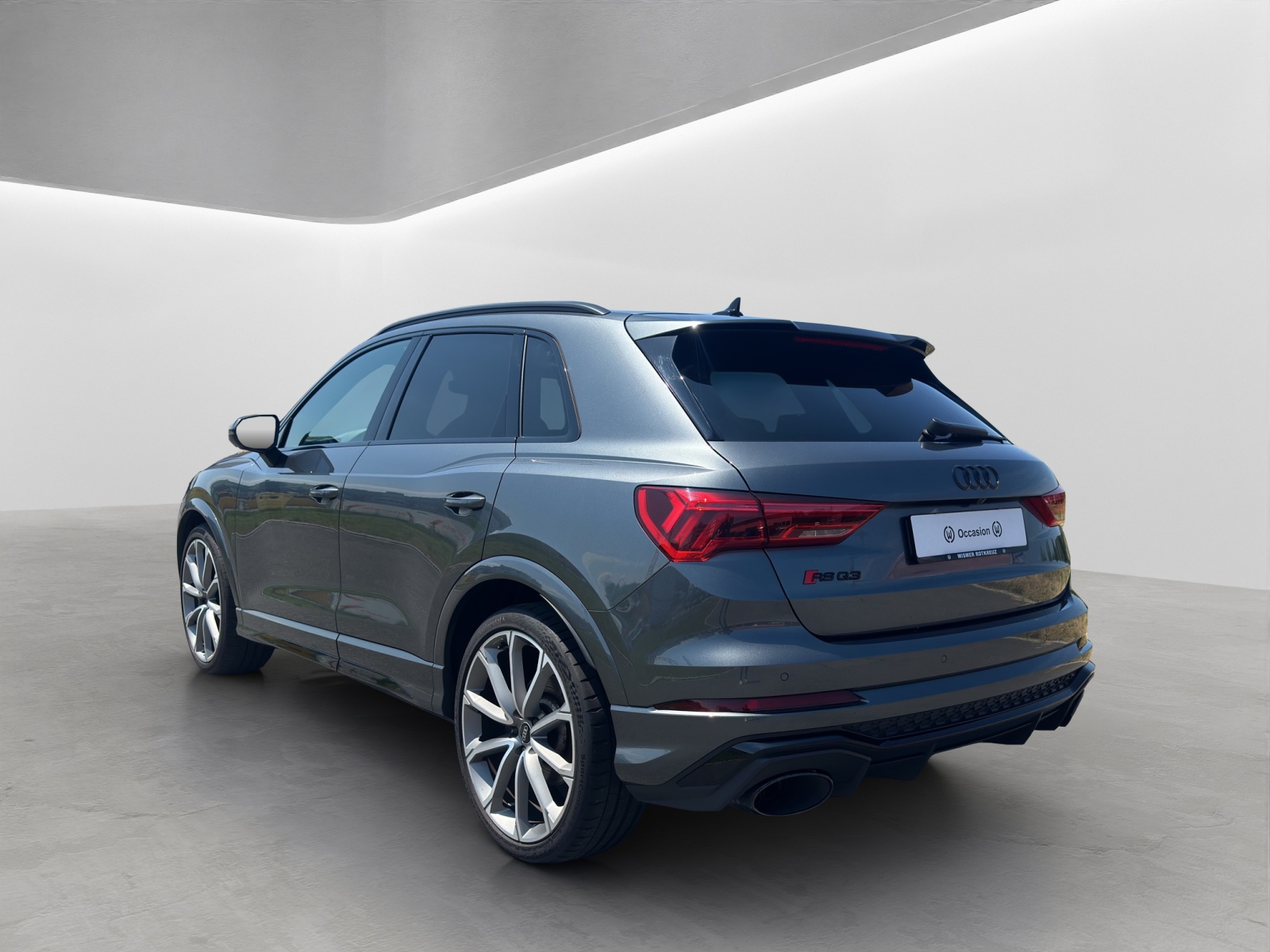 AUDI RS Q3 2.5 TFSI quattro S tronic-image-2