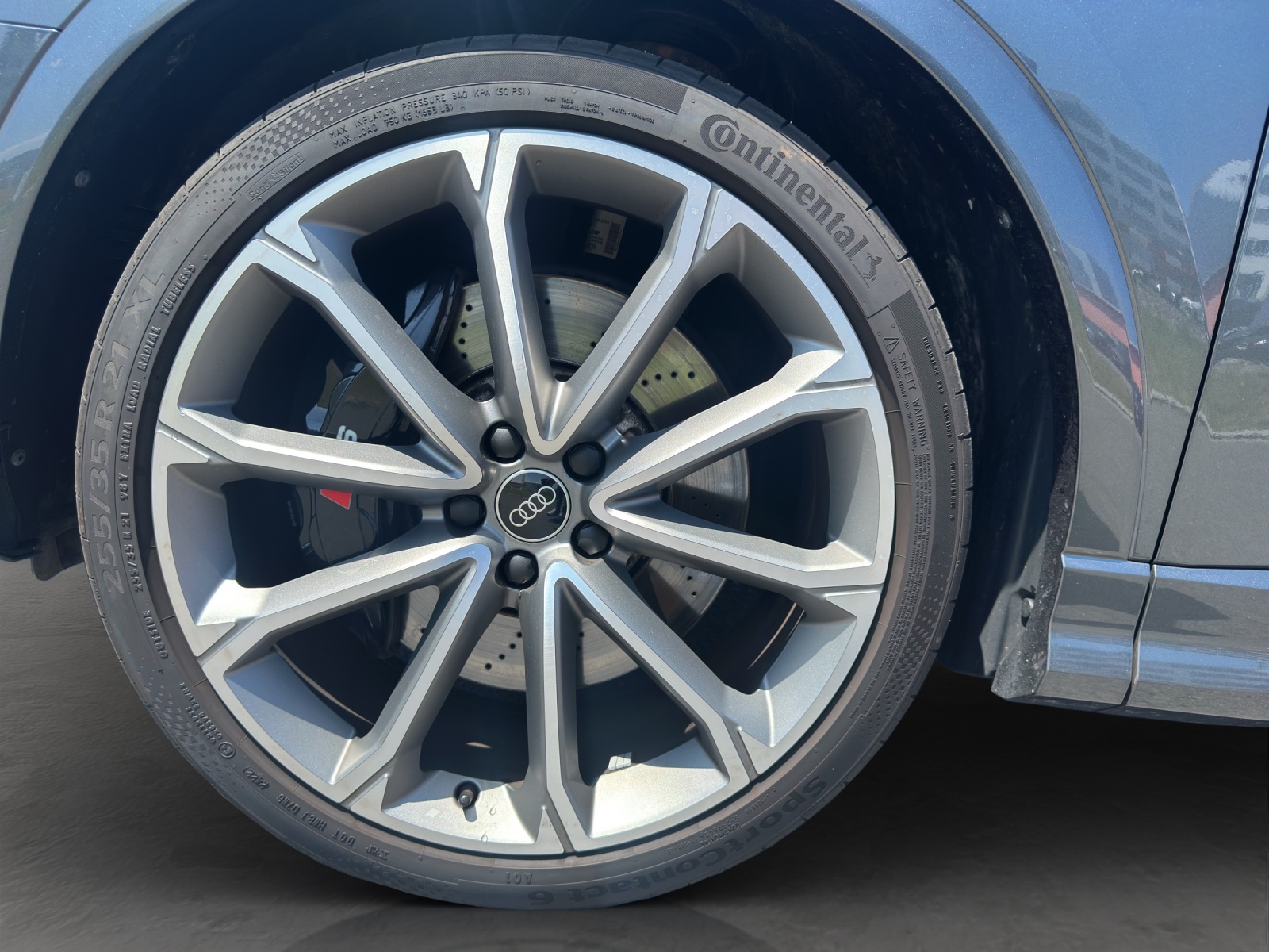 AUDI RS Q3 2.5 TFSI quattro S tronic-image-10