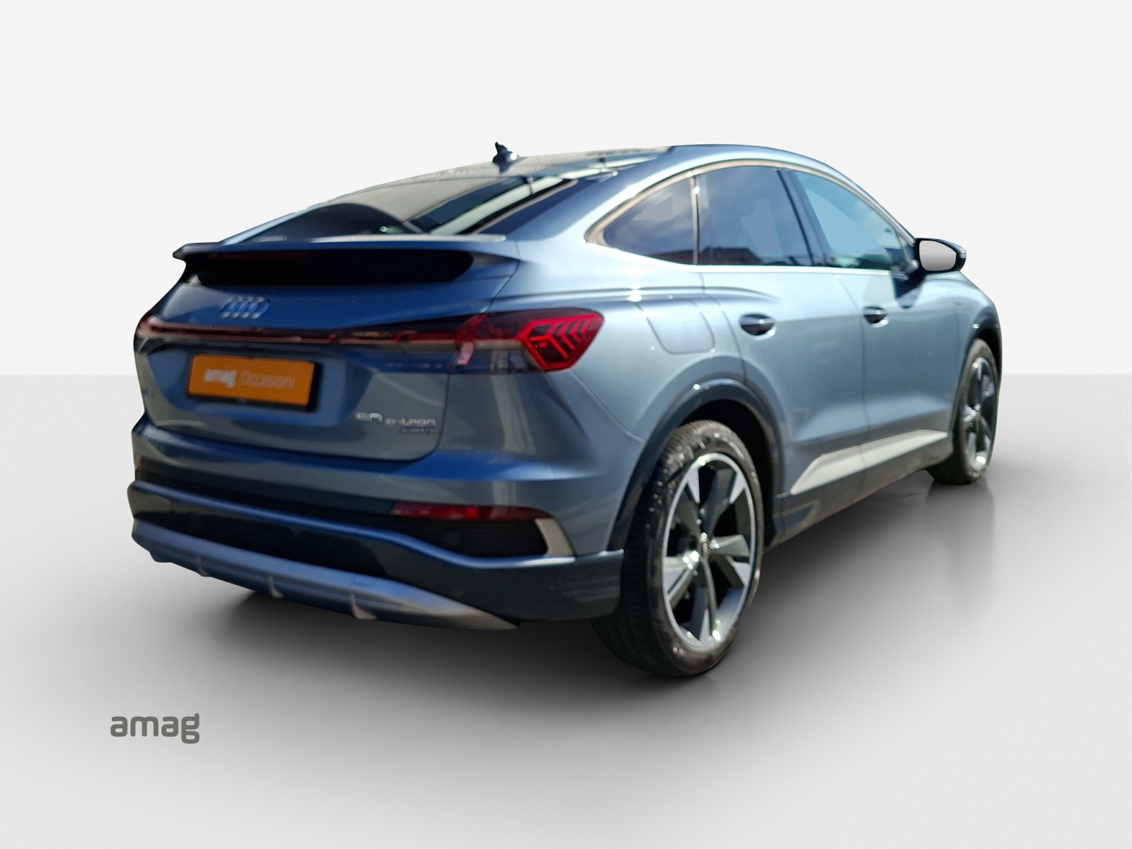 AUDI Q4 Sportback e-tron 50 quattro-image-4