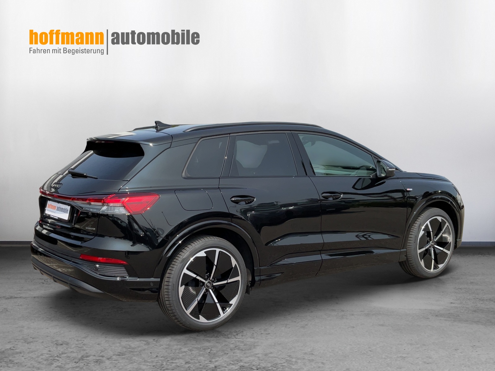 AUDI Q4 e-tron 50 quattro-image-3